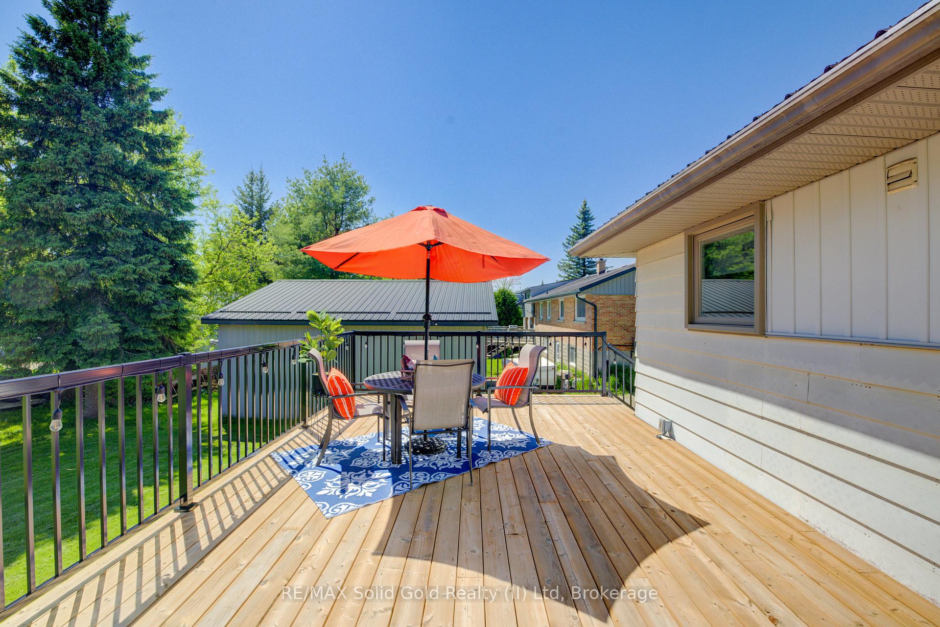 Photo 38 of 1076 Henry Street, Wellesley — HOMEH