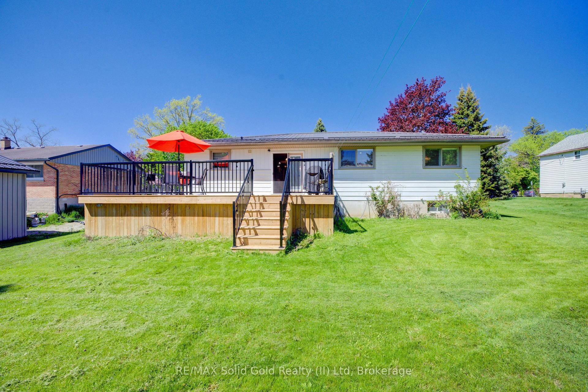 Photo 40 of 1076 Henry Street, Wellesley — HOMEH