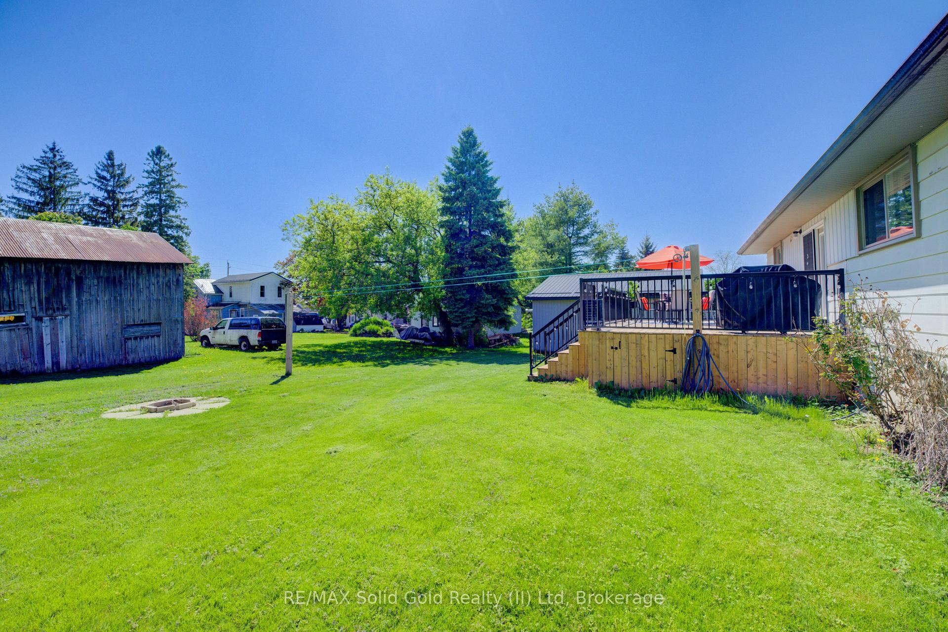 Photo 41 of 1076 Henry Street, Wellesley — HOMEH