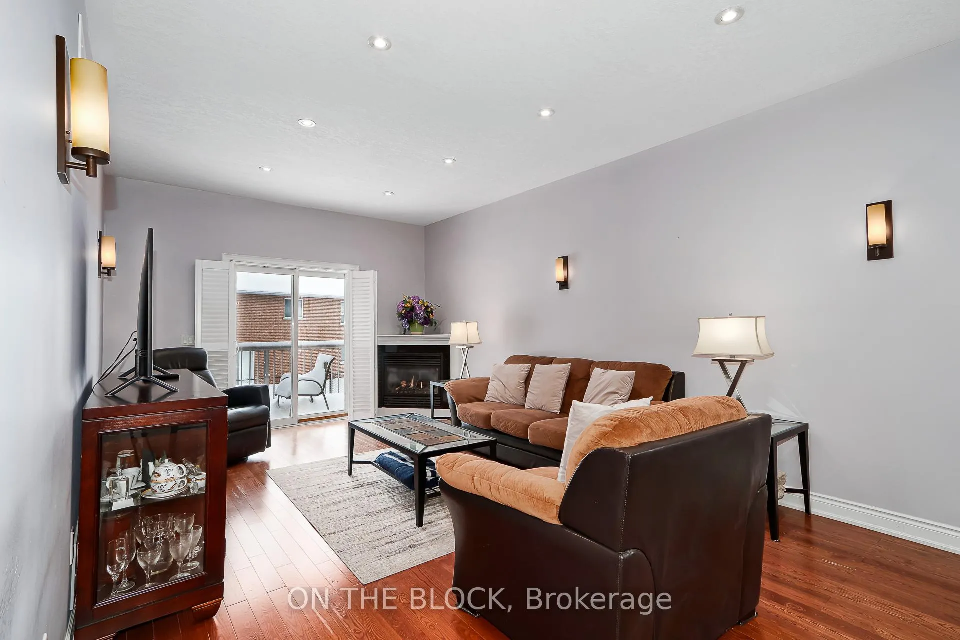 Photo 5 of 589 River Road E, Wasaga Beach — HOMEH