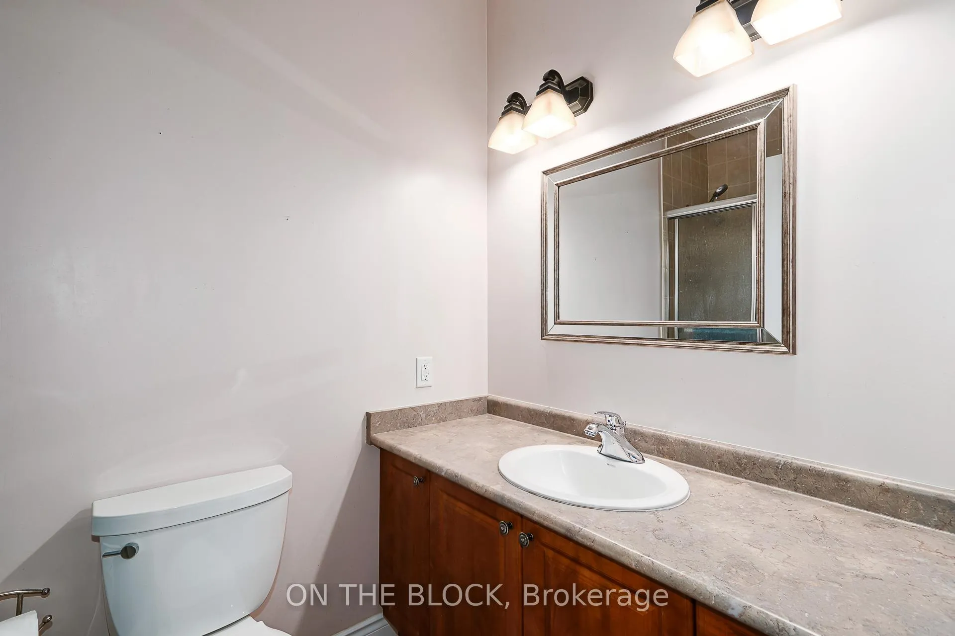 Photo 12 of 589 River Road E, Wasaga Beach — HOMEH