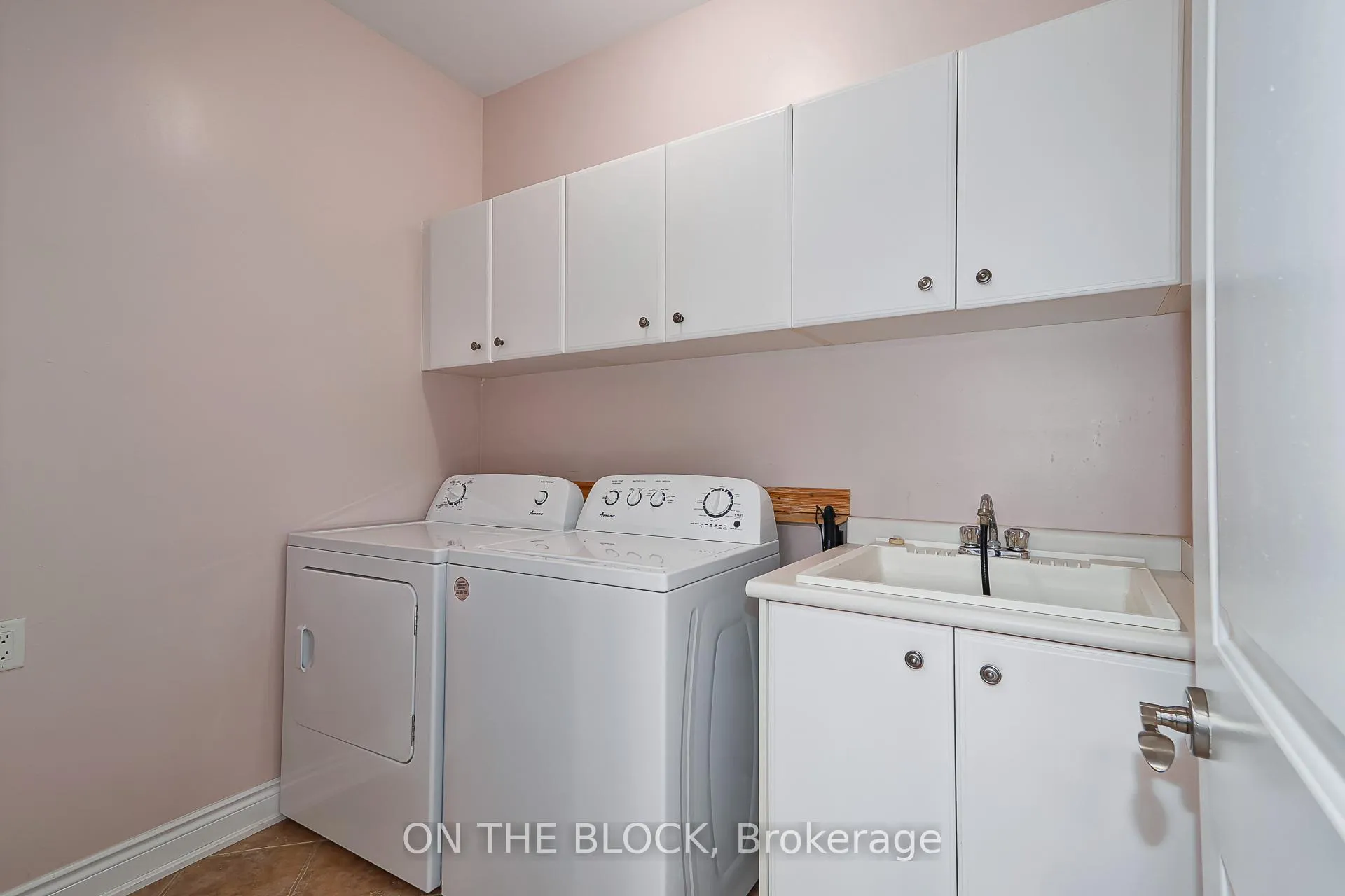 Photo 19 of 589 River Road E, Wasaga Beach — HOMEH