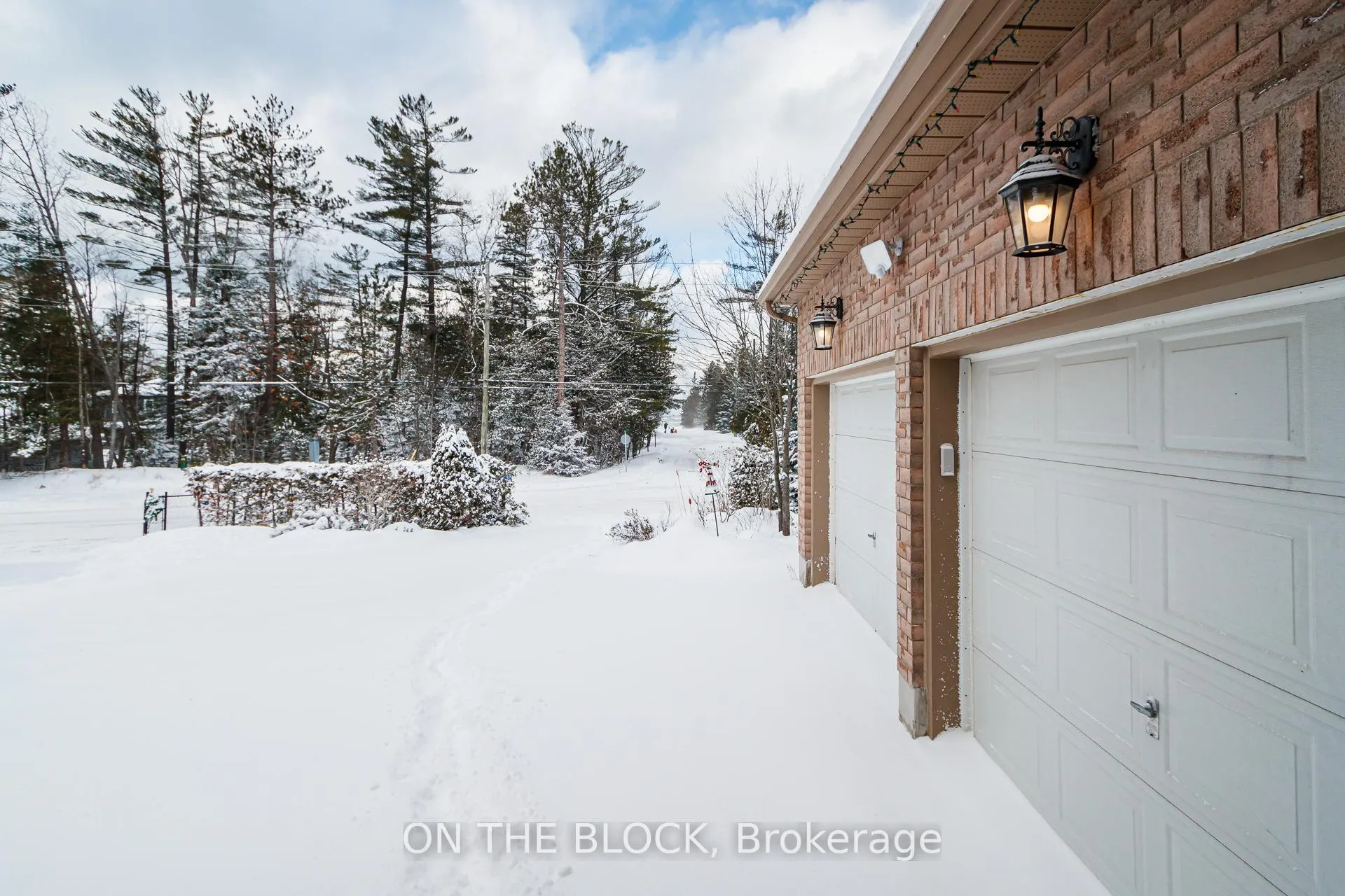 Photo 22 of 589 River Road E, Wasaga Beach — HOMEH