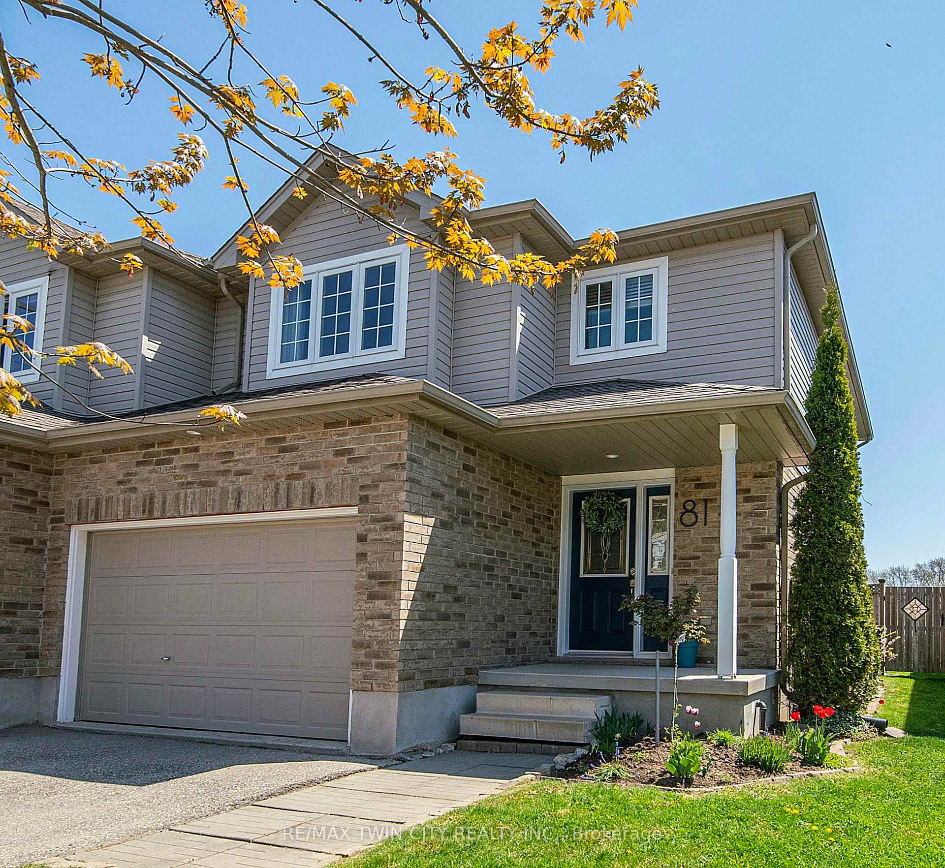 Photo 1 of 81 Pond View Drive, Wellesley — HOMEH