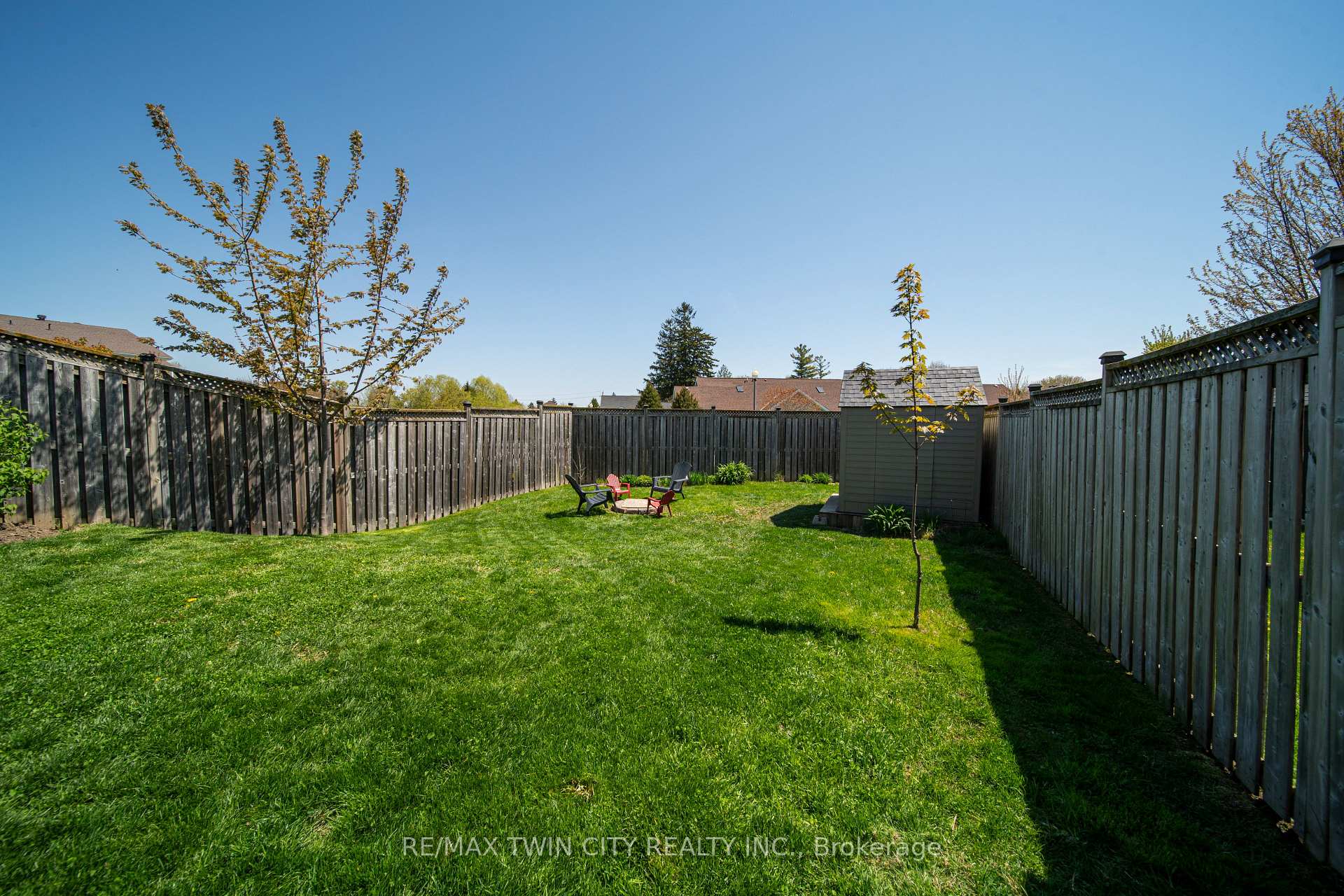 Photo 38 of 81 Pond View Drive, Wellesley — HOMEH