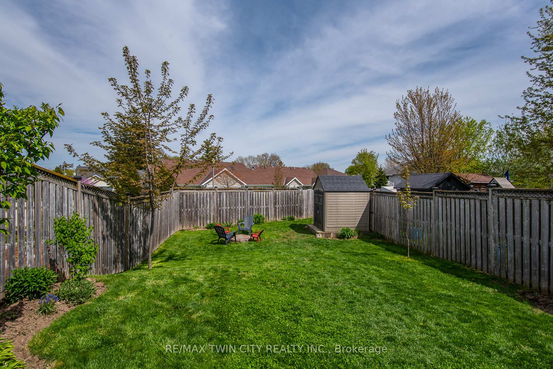 Photo 39 of 81 Pond View Drive, Wellesley — HOMEH
