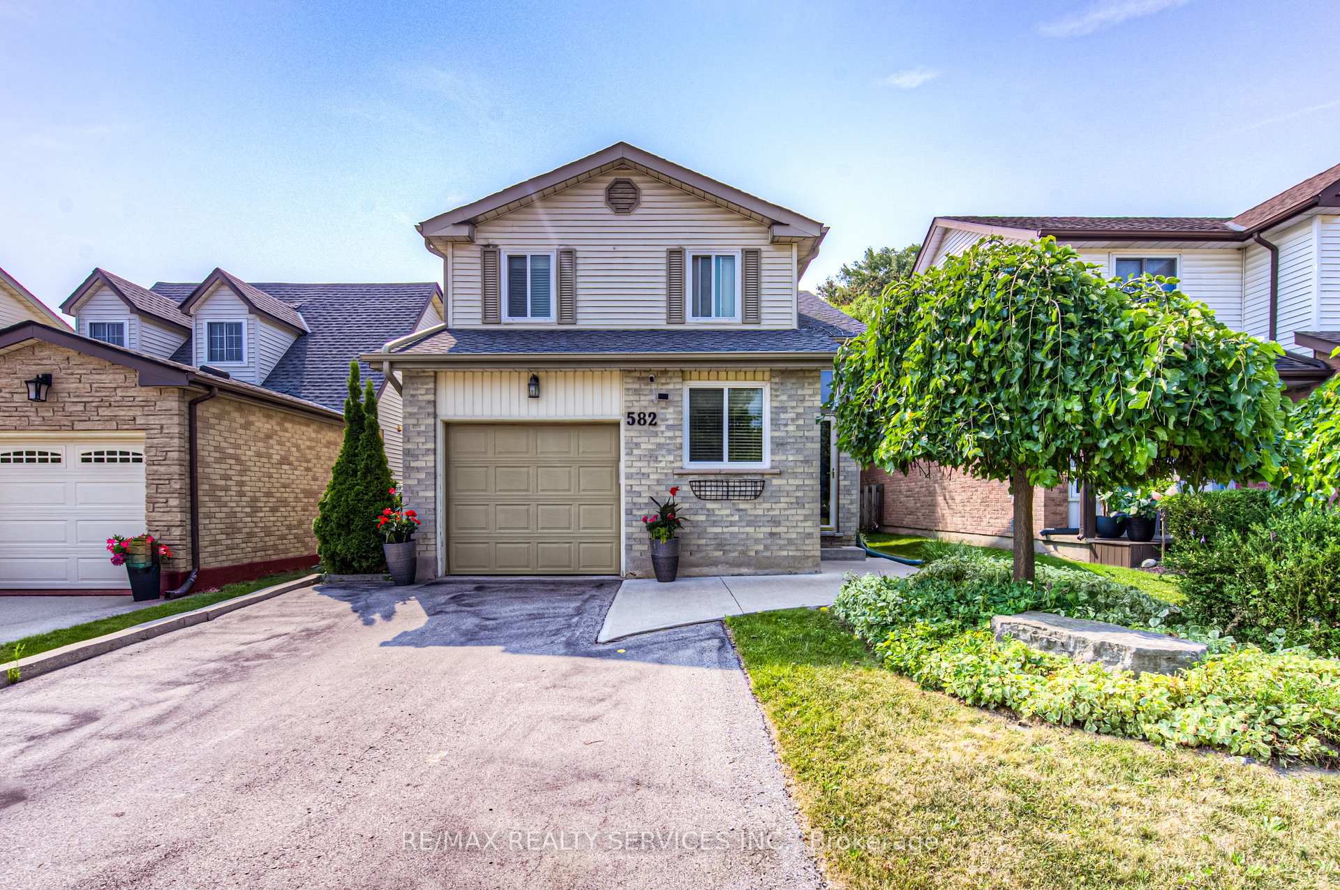 Photo 1 of 582 Drummerhill Crescent NE, Waterloo — HOMEH