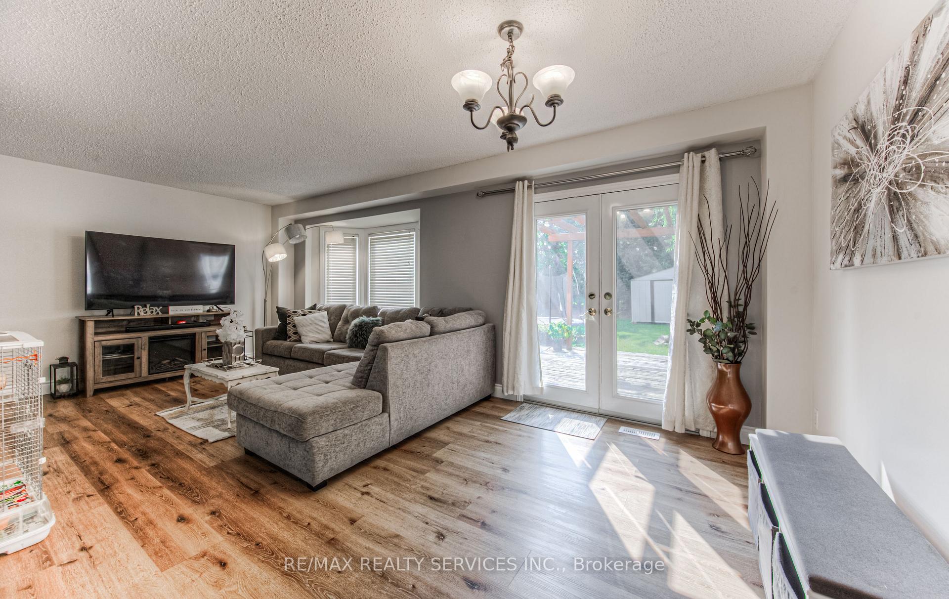 Photo 13 of 582 Drummerhill Crescent NE, Waterloo — HOMEH
