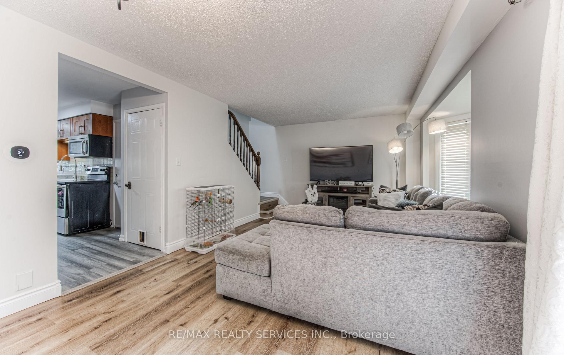 Photo 14 of 582 Drummerhill Crescent NE, Waterloo — HOMEH