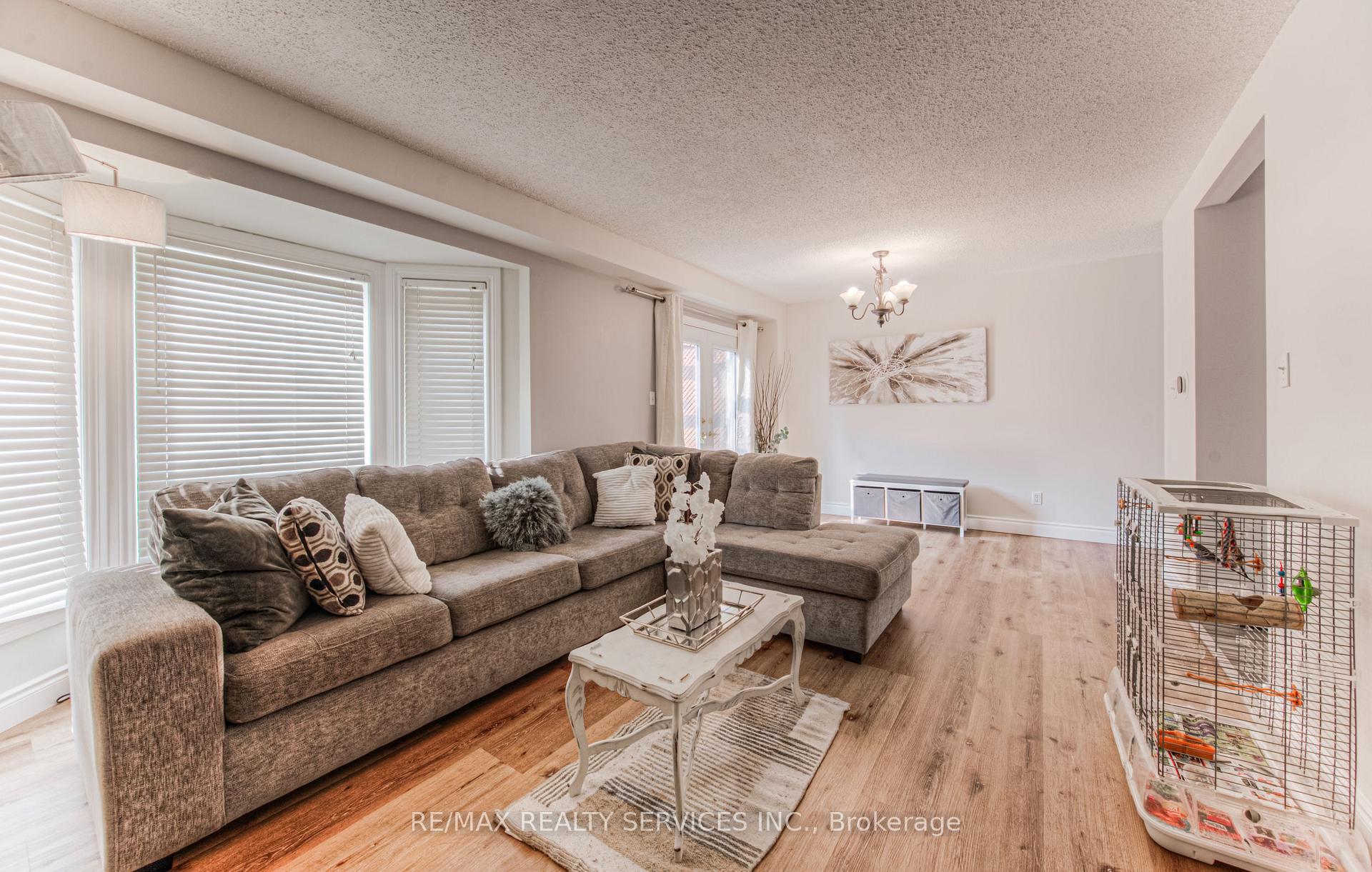 Photo 16 of 582 Drummerhill Crescent NE, Waterloo — HOMEH
