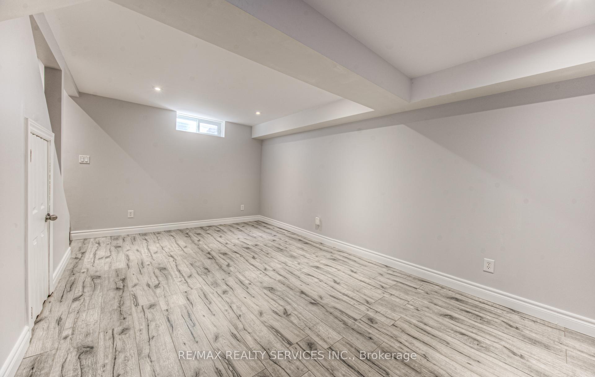 Photo 34 of 582 Drummerhill Crescent NE, Waterloo — HOMEH