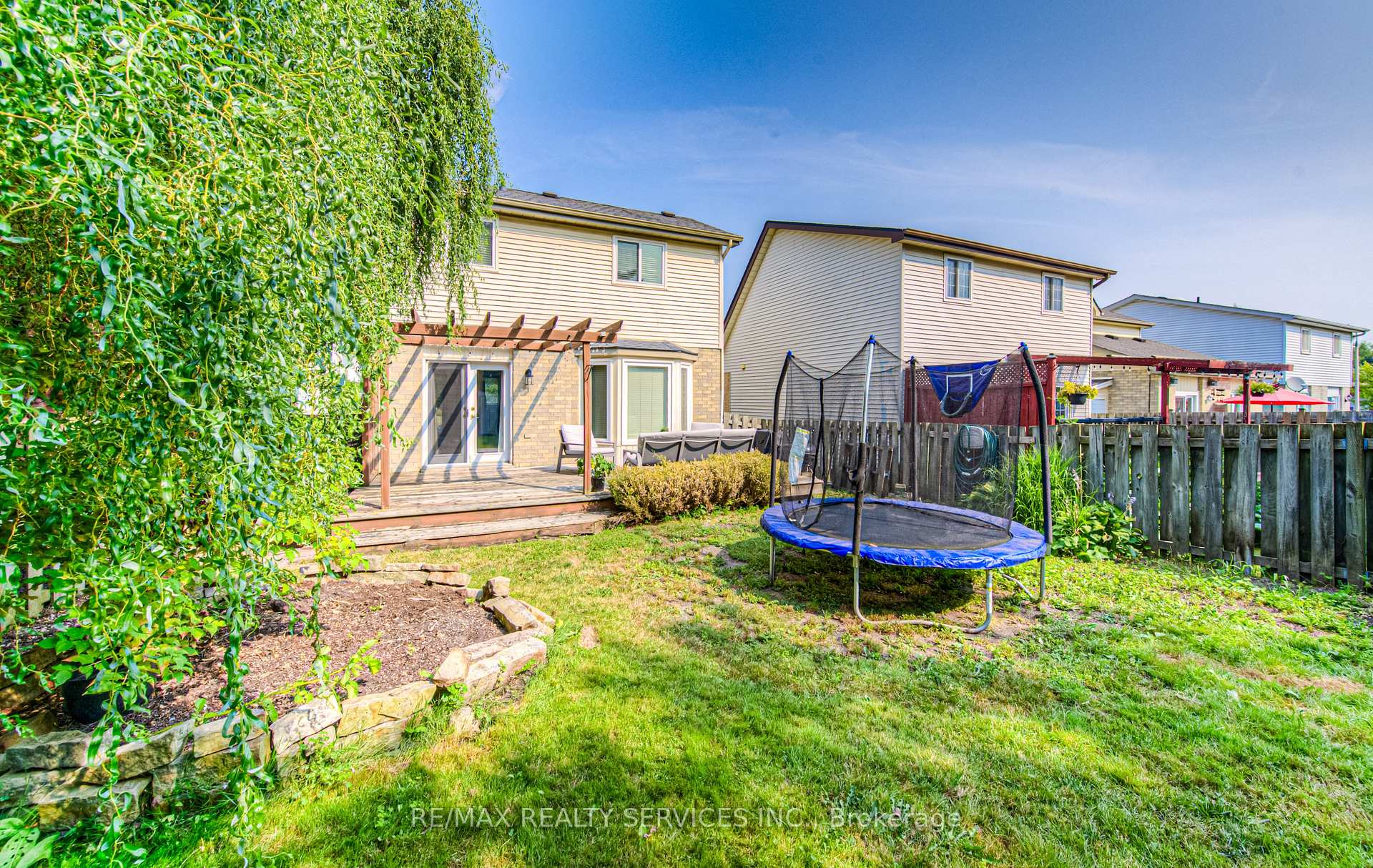 Photo 39 of 582 Drummerhill Crescent NE, Waterloo — HOMEH