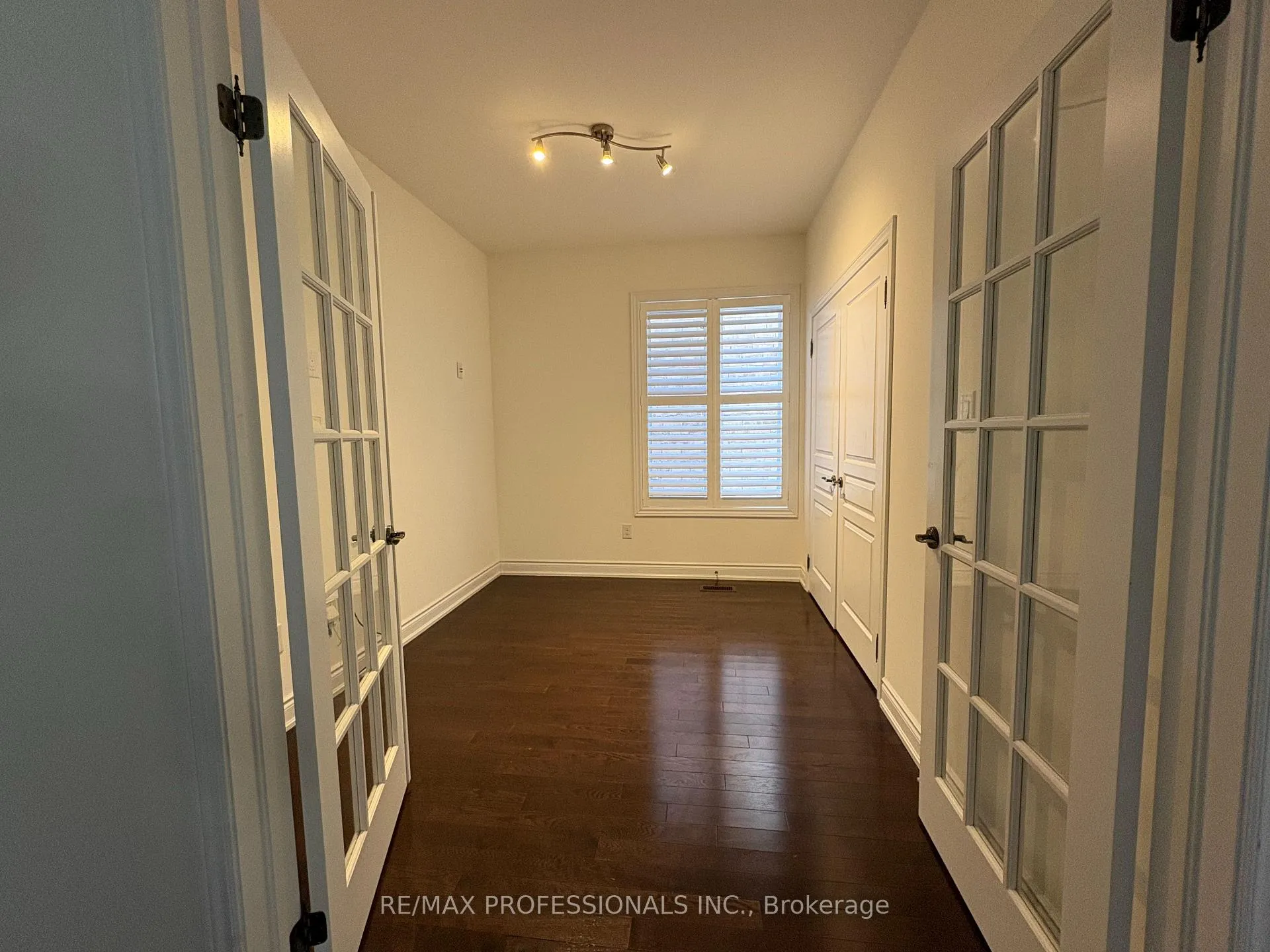 Photo 13 of 73 Barletta Drive, Vaughan, Patterson — HOMEH