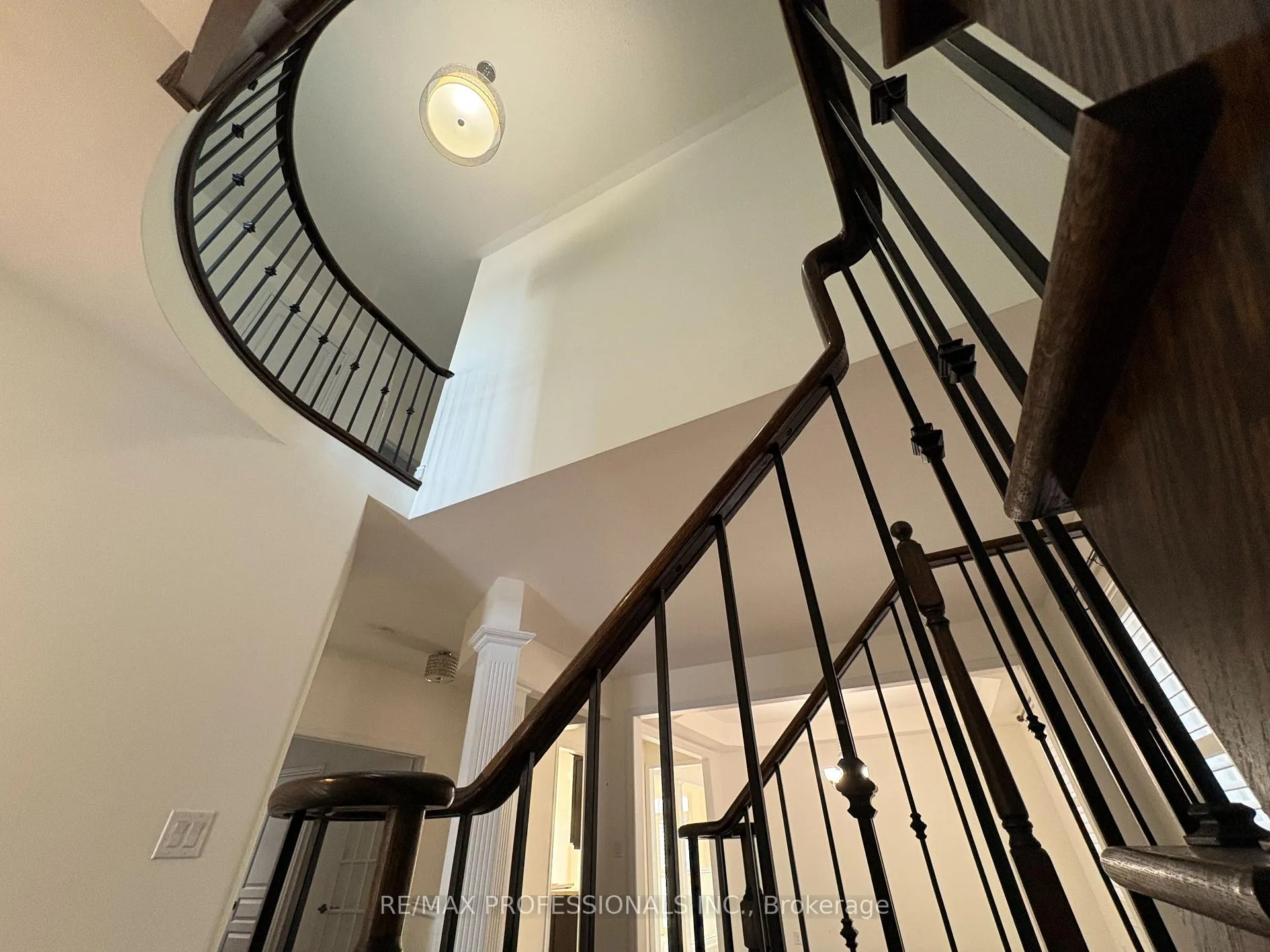Photo 18 of 73 Barletta Drive, Vaughan, Patterson — HOMEH
