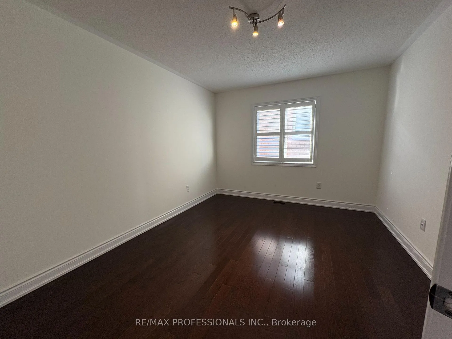 Photo 27 of 73 Barletta Drive, Vaughan, Patterson — HOMEH