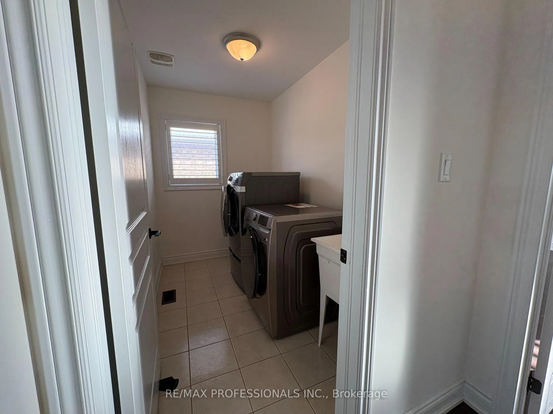 Photo 42 of 73 Barletta Drive, Vaughan, Patterson — HOMEH