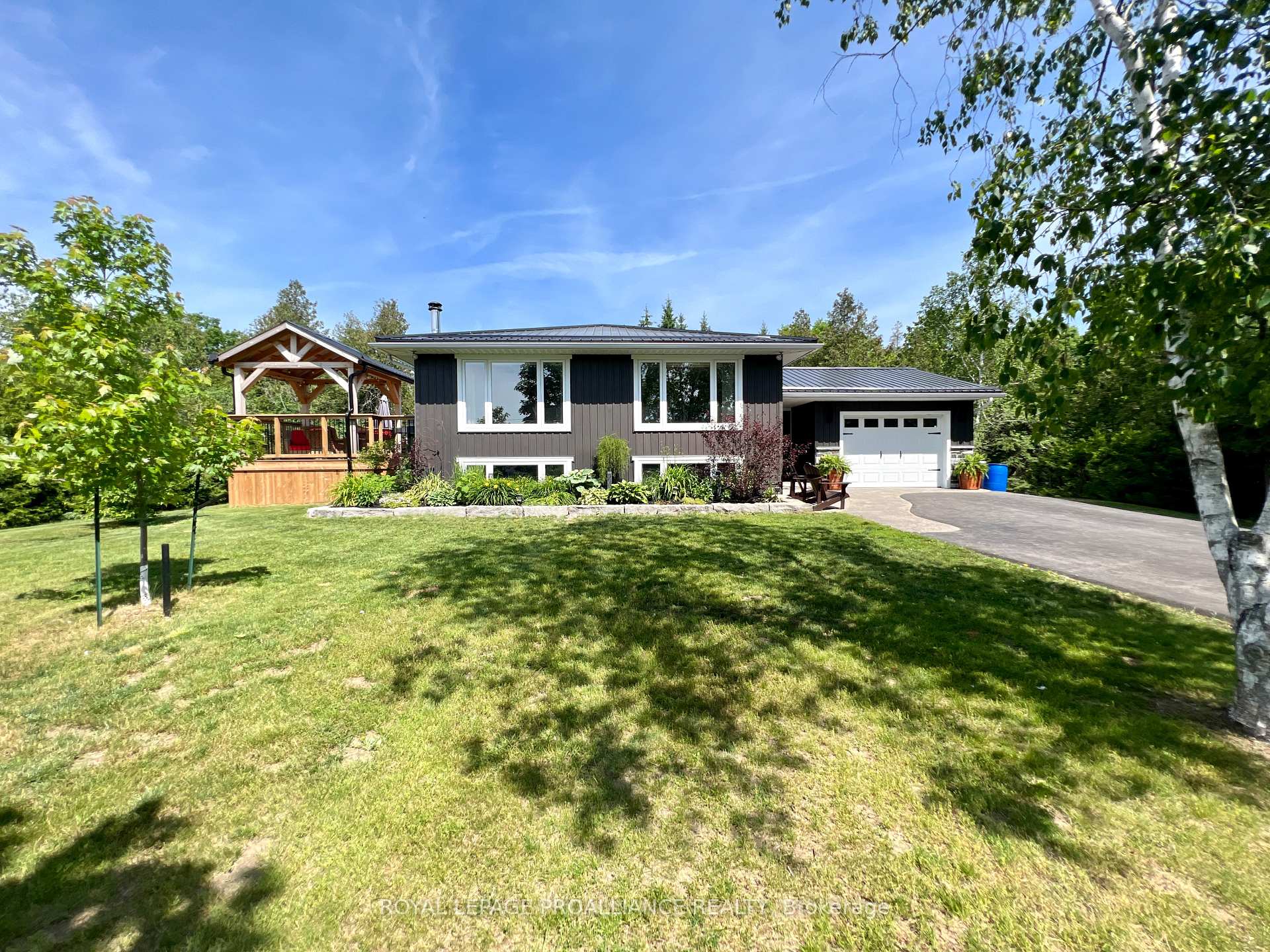 Photo 1 of 2065 Melrose Road, Tyendinaga, Tyendinaga Township — HOMEH