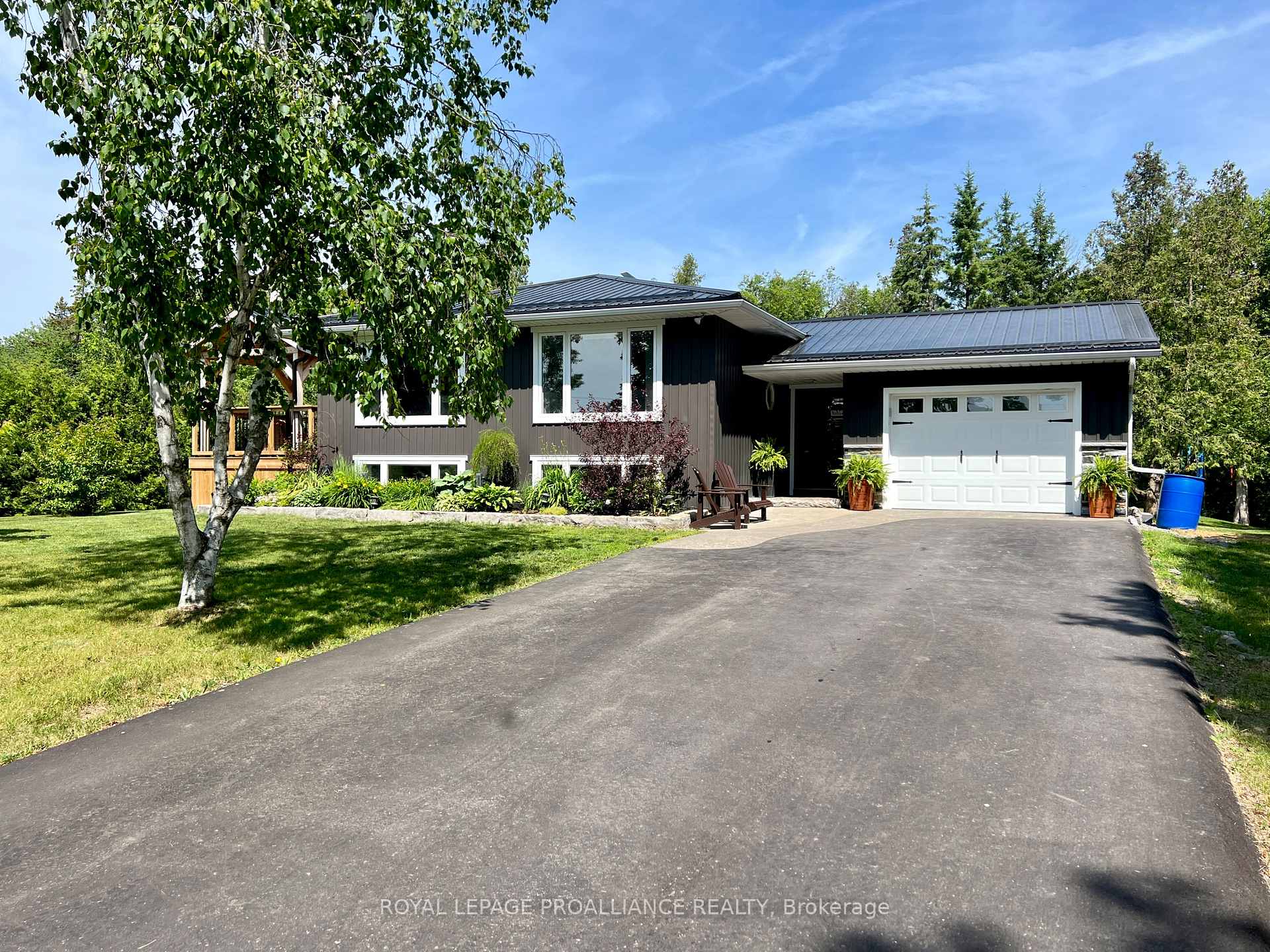 Photo 2 of 2065 Melrose Road, Tyendinaga, Tyendinaga Township — HOMEH