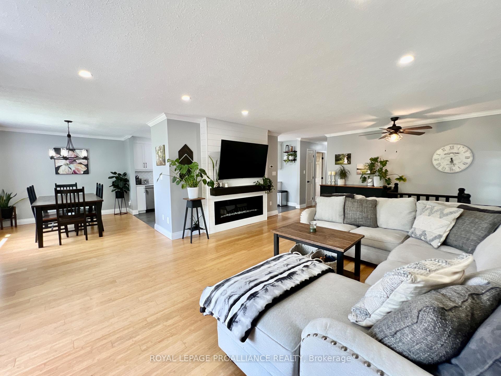 Photo 5 of 2065 Melrose Road, Tyendinaga, Tyendinaga Township — HOMEH