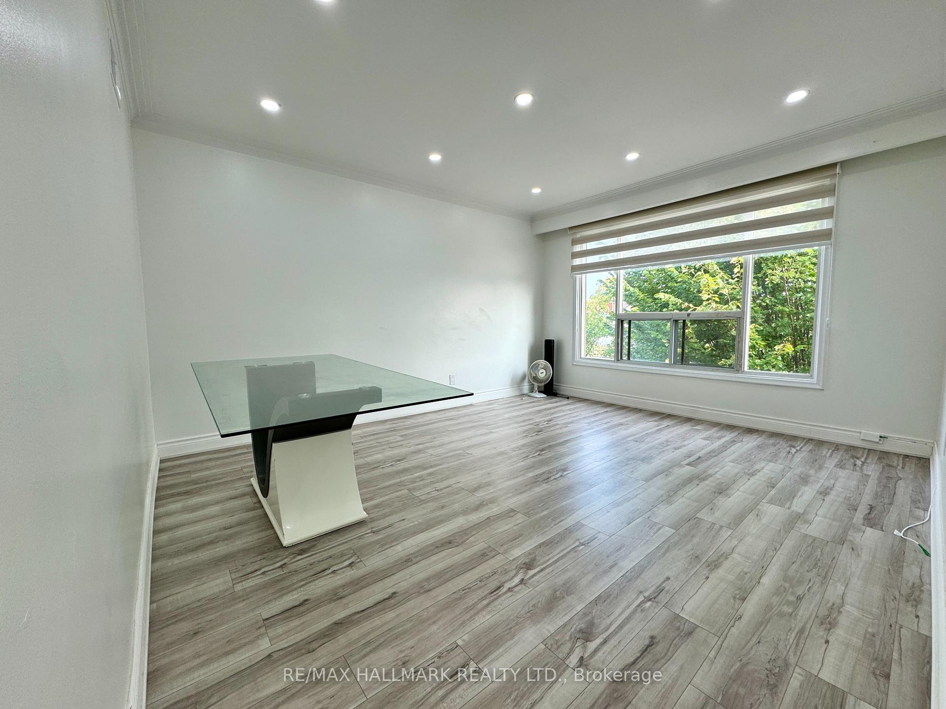 Photo 2 of Unit #2, 20 Holwood Avenue, Toronto, Keelesdale-Eglinton West — HOMEH
