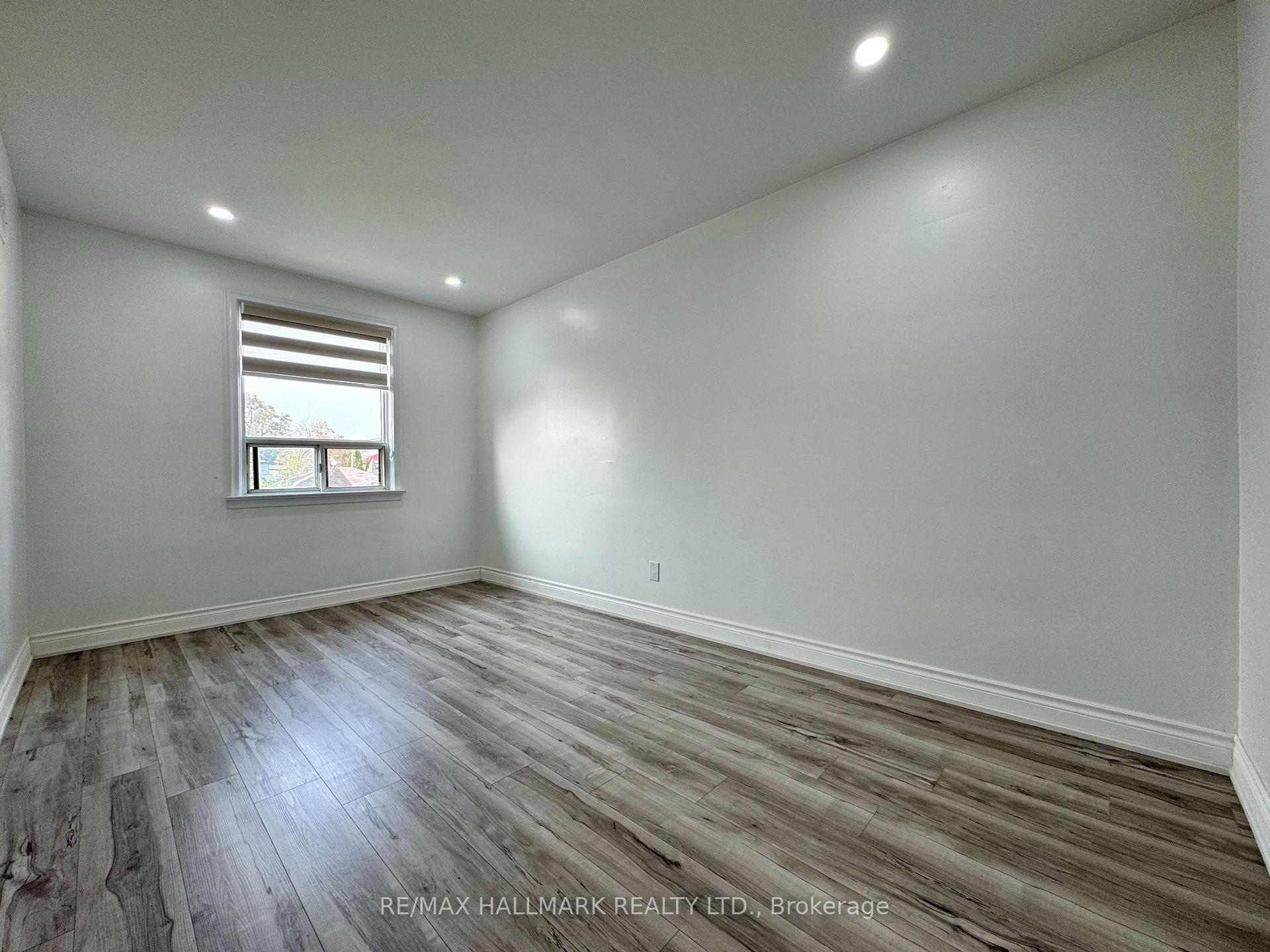 Photo 7 of Unit #2, 20 Holwood Avenue, Toronto, Keelesdale-Eglinton West — HOMEH