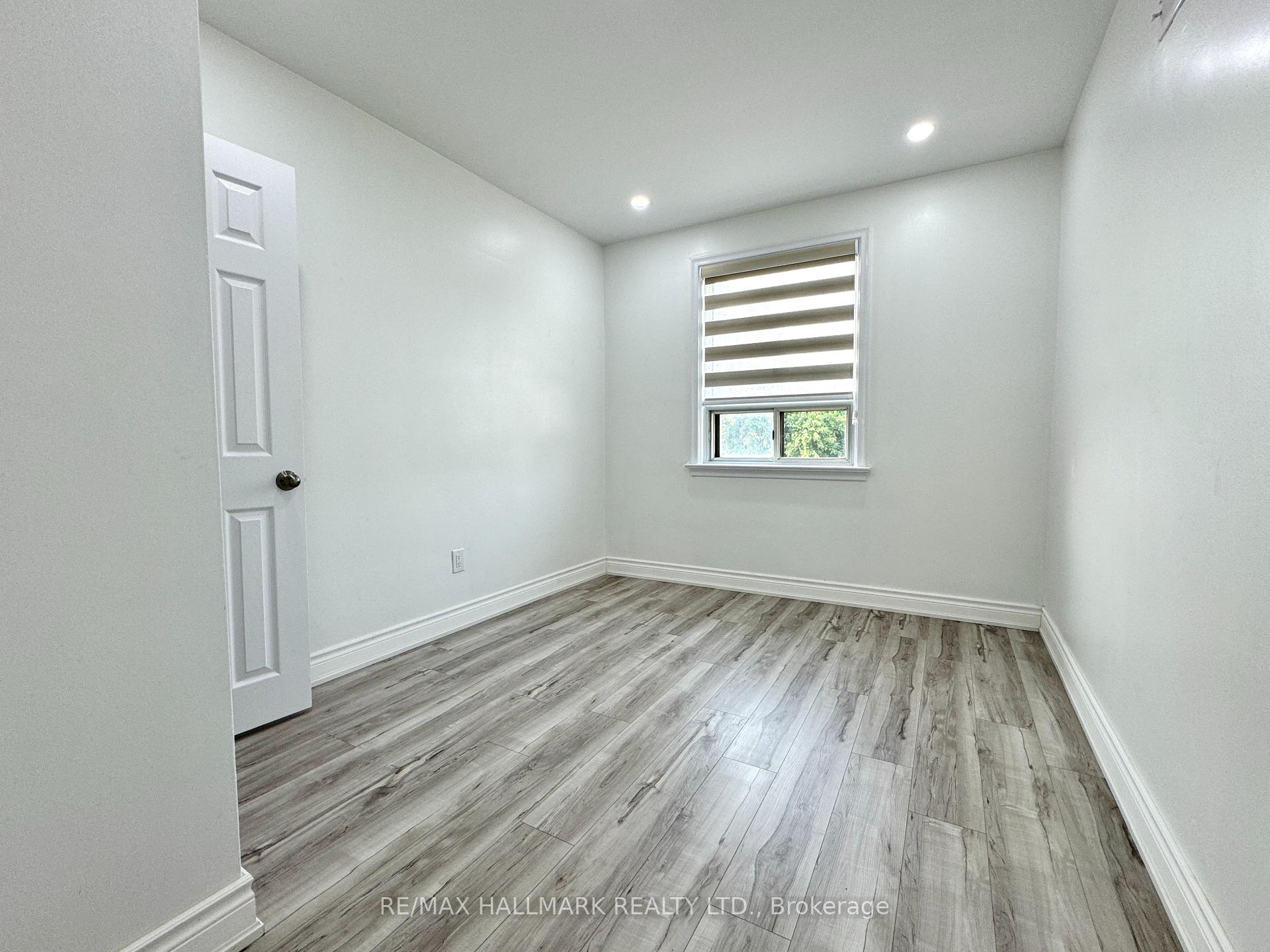 Photo 8 of Unit #2, 20 Holwood Avenue, Toronto, Keelesdale-Eglinton West — HOMEH