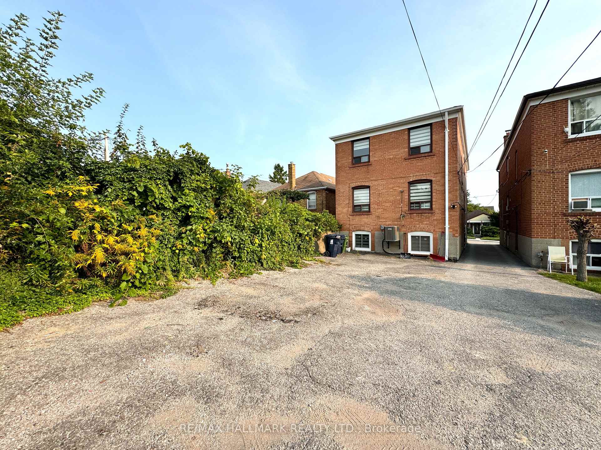 Photo 12 of Unit #2, 20 Holwood Avenue, Toronto, Keelesdale-Eglinton West — HOMEH