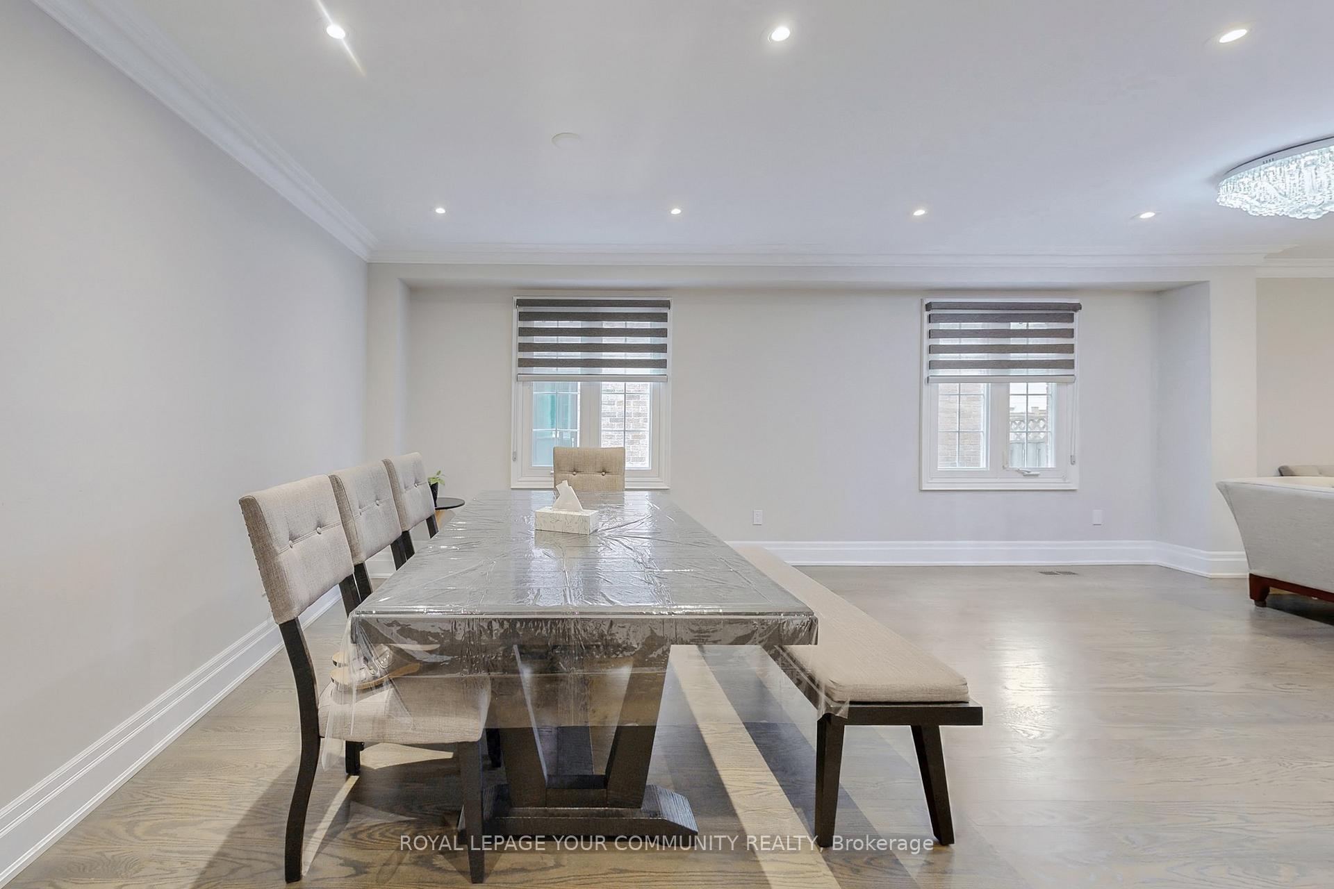 Photo 1 of 104 Pentland Crescent S, Vaughan, Maple — HOMEH