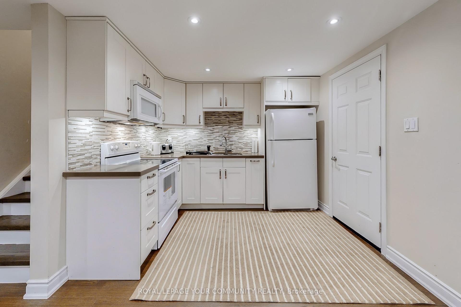 Photo 24 of 104 Pentland Crescent S, Vaughan, Maple — HOMEH