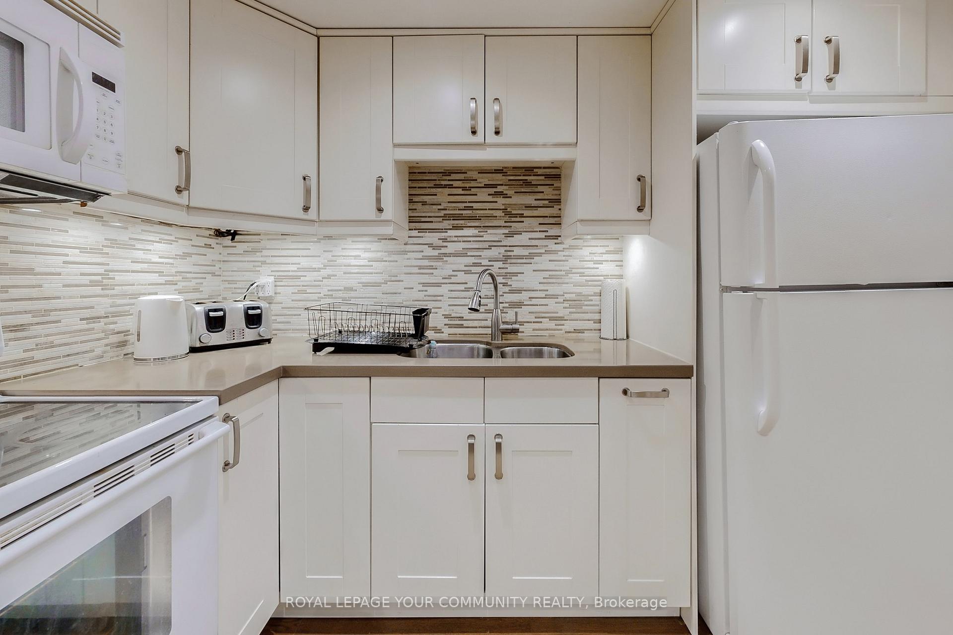 Photo 25 of 104 Pentland Crescent S, Vaughan, Maple — HOMEH