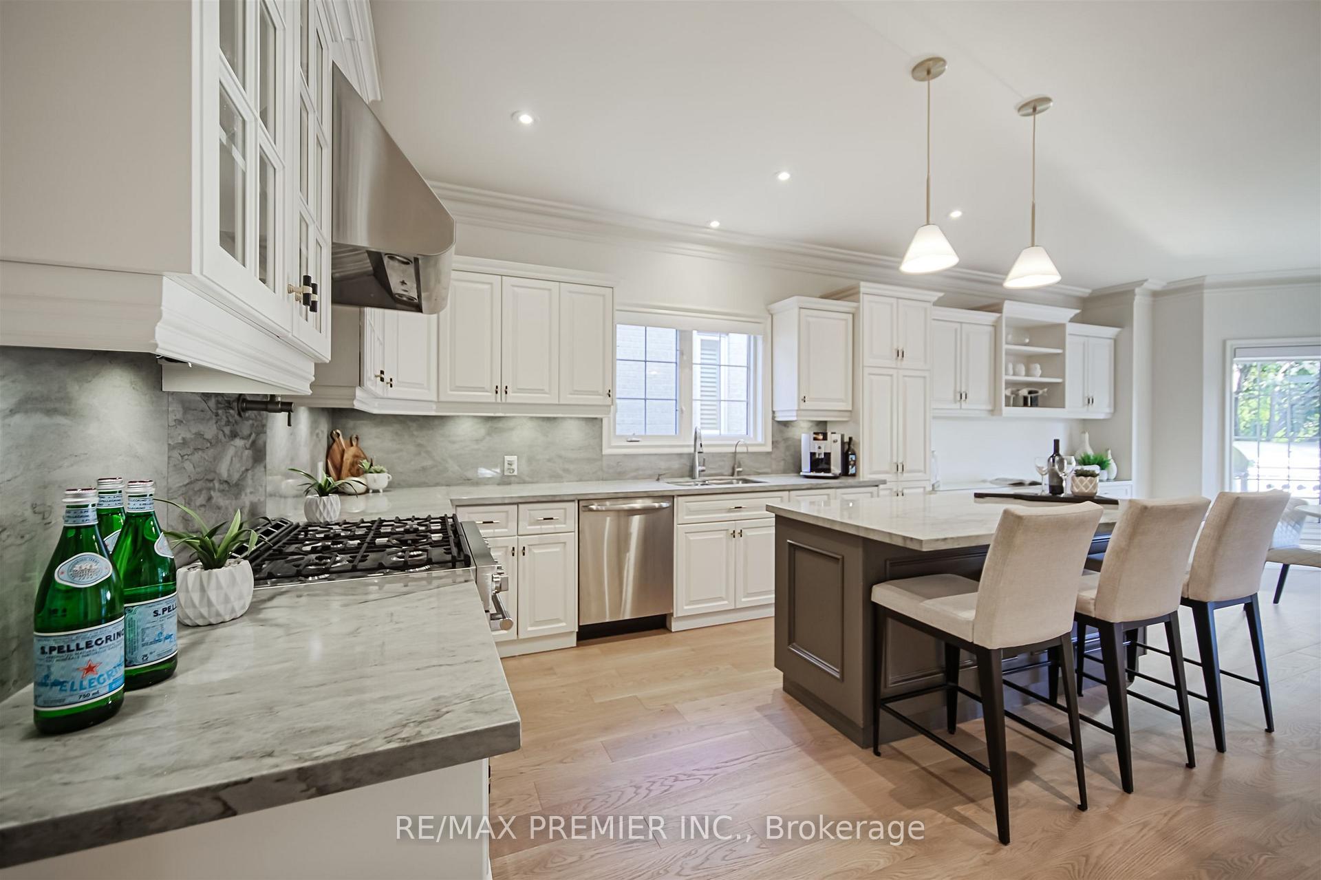 Photo 10 of 115 Southlawn Drive, Vaughan, Islington Woods — HOMEH