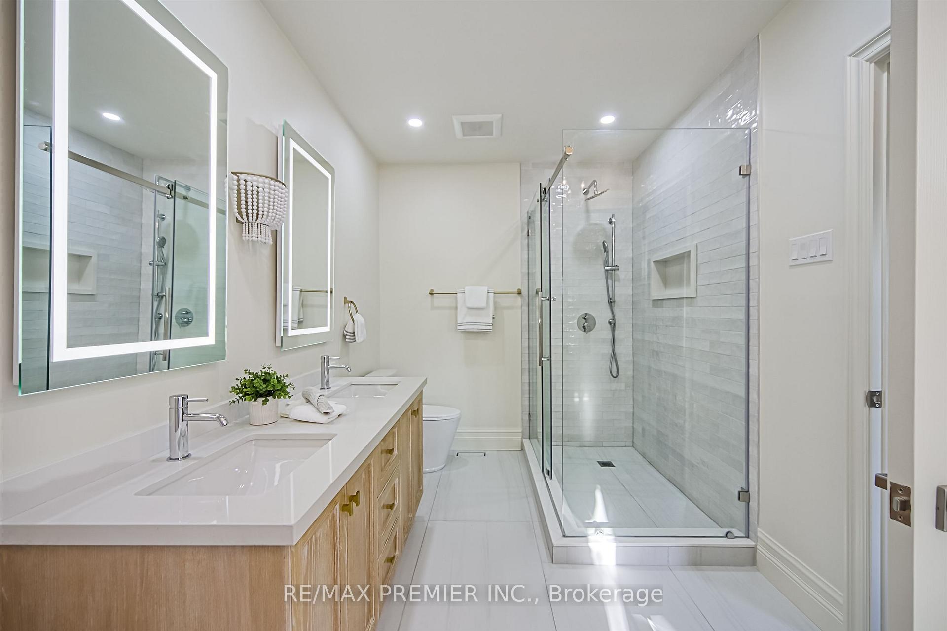 Photo 27 of 115 Southlawn Drive, Vaughan, Islington Woods — HOMEH