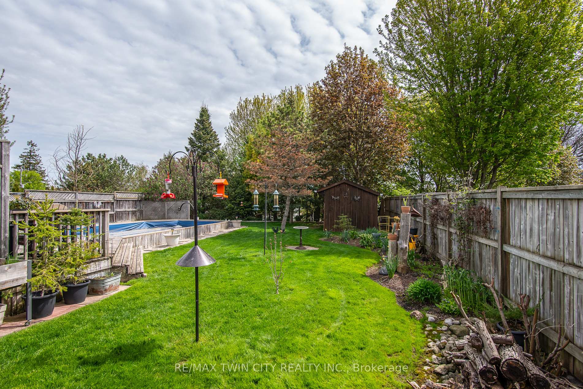 Photo 16 of 58 Zinkann Crescent, Wellesley — HOMEH