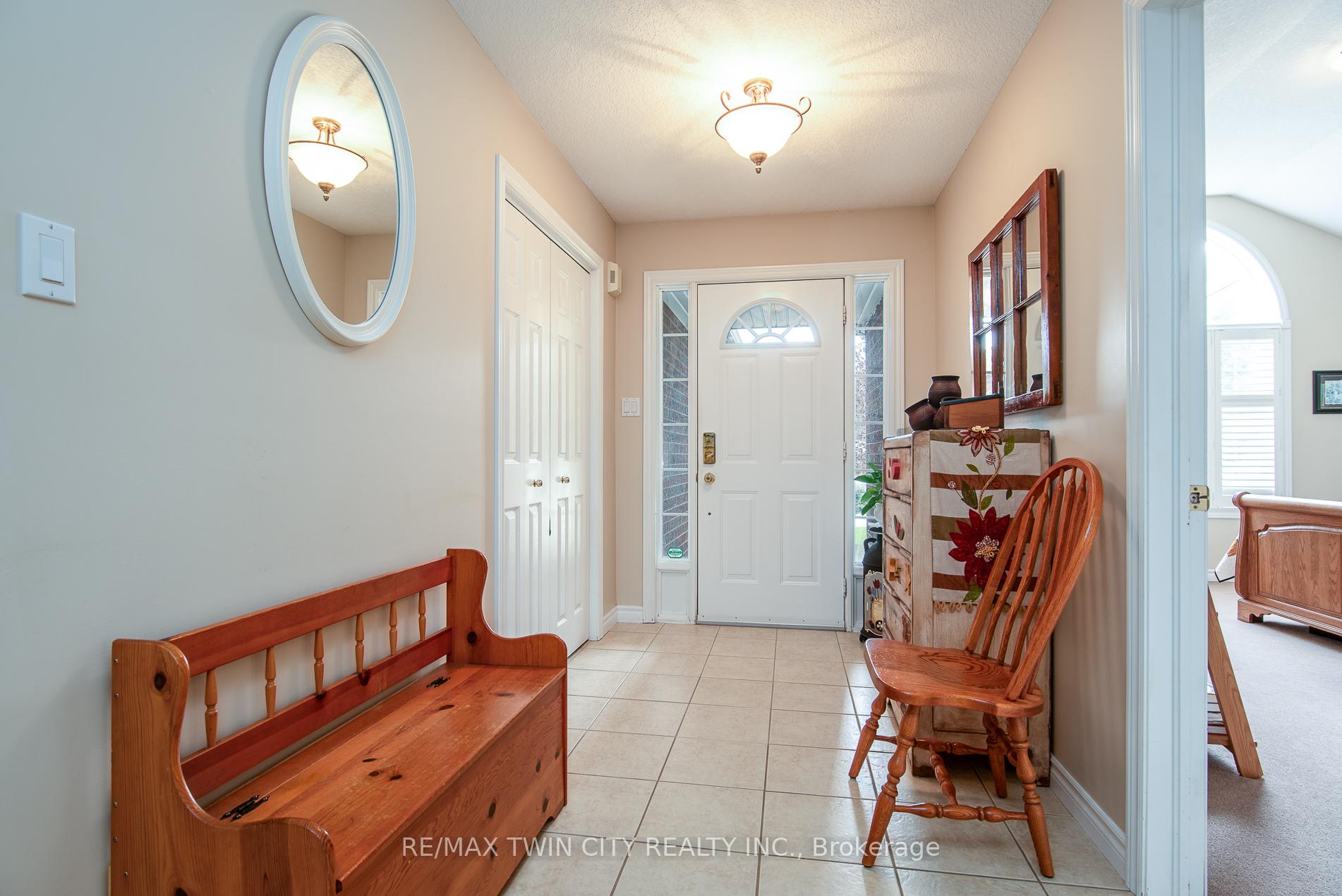 Photo 20 of 58 Zinkann Crescent, Wellesley — HOMEH