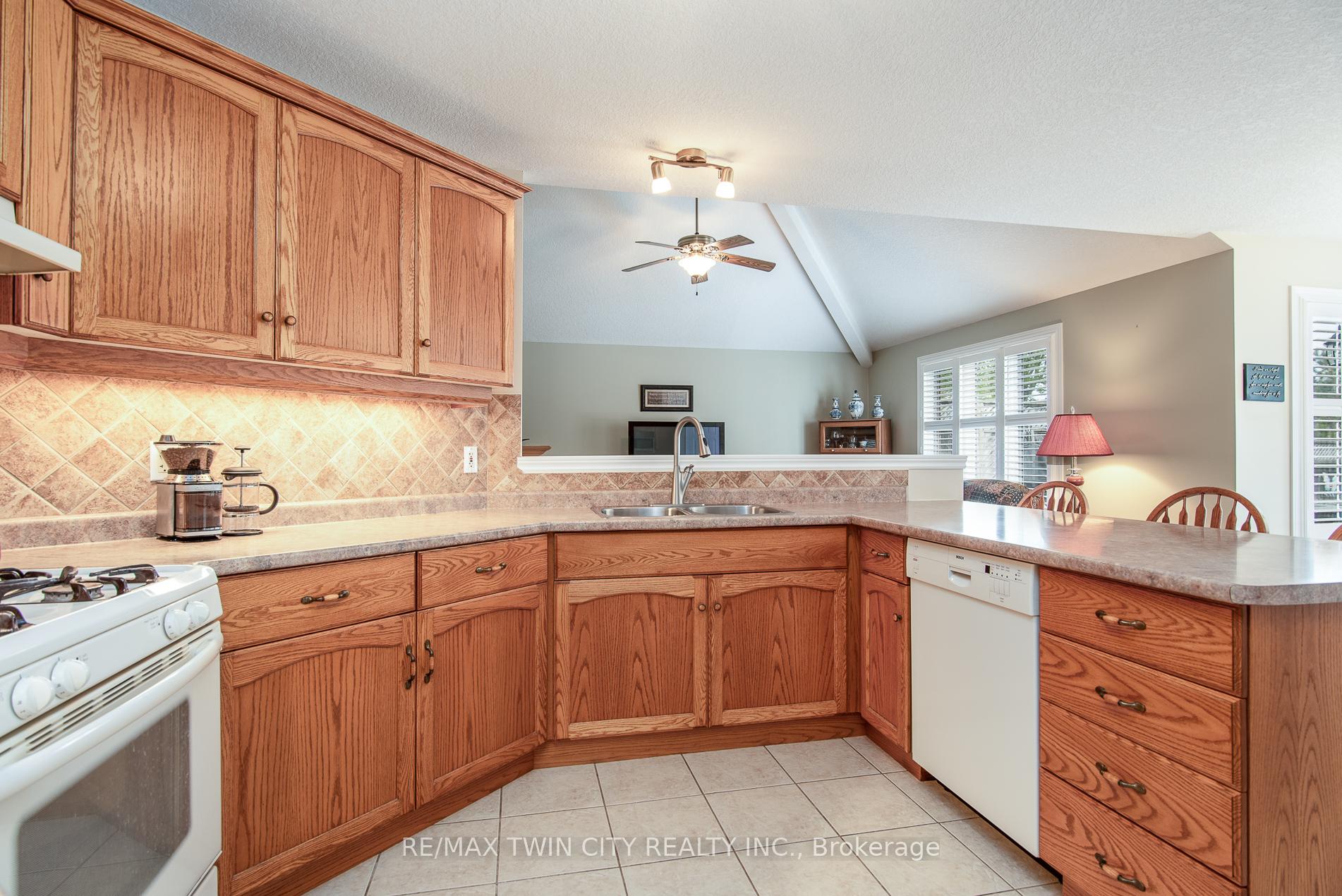 Photo 29 of 58 Zinkann Crescent, Wellesley — HOMEH