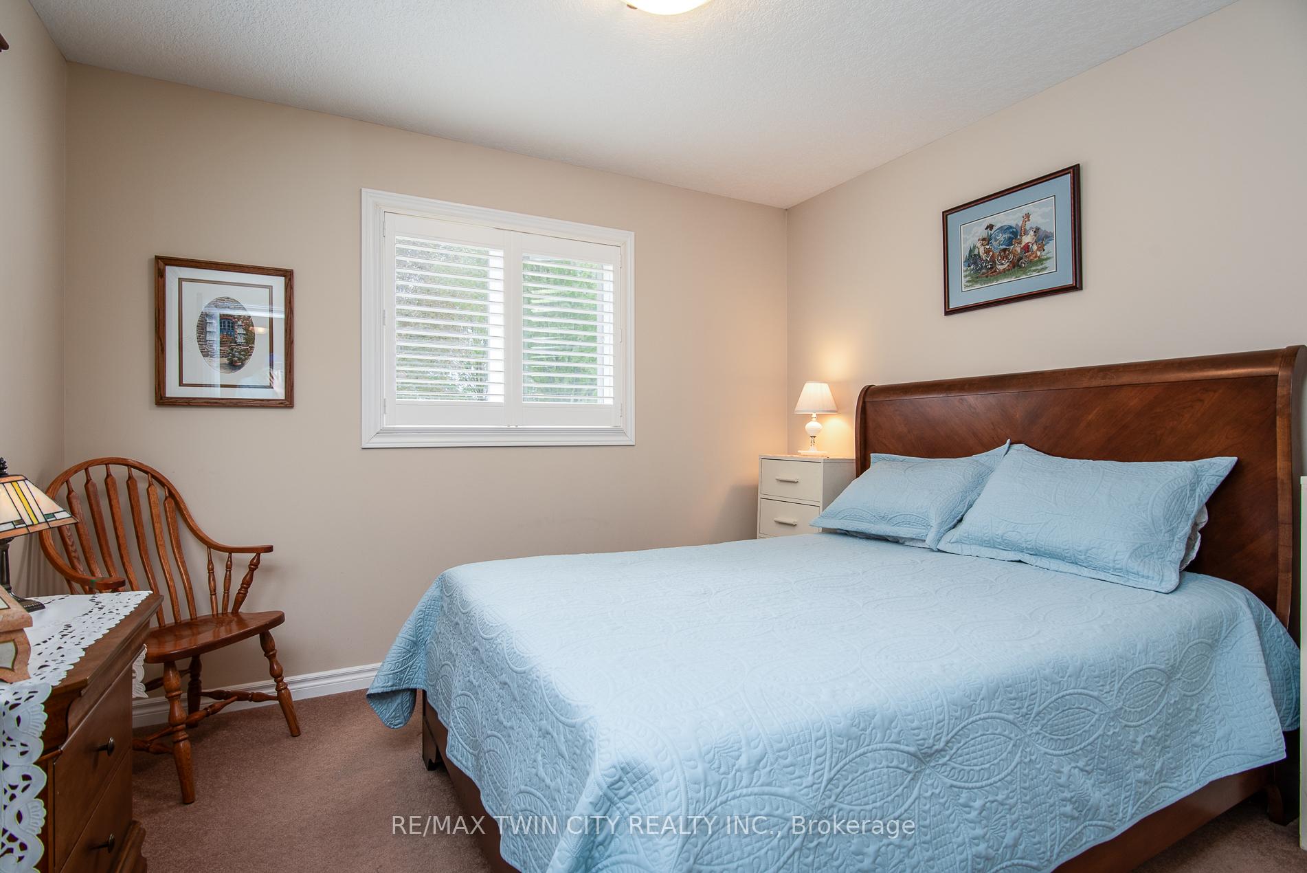 Photo 37 of 58 Zinkann Crescent, Wellesley — HOMEH