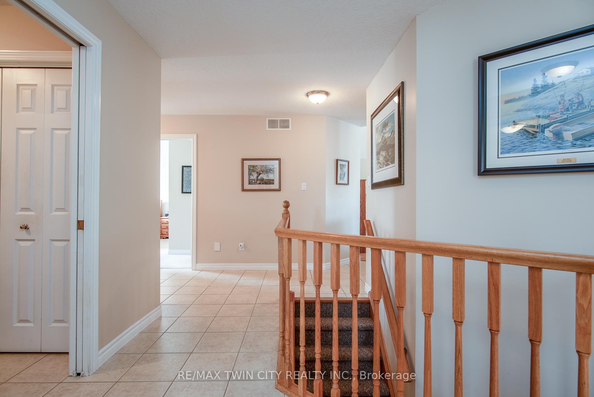 Photo 40 of 58 Zinkann Crescent, Wellesley — HOMEH