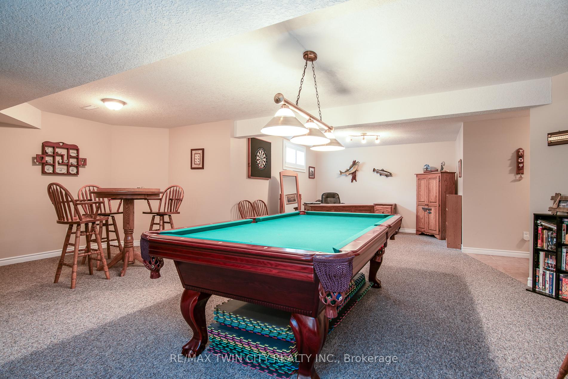 Photo 44 of 58 Zinkann Crescent, Wellesley — HOMEH