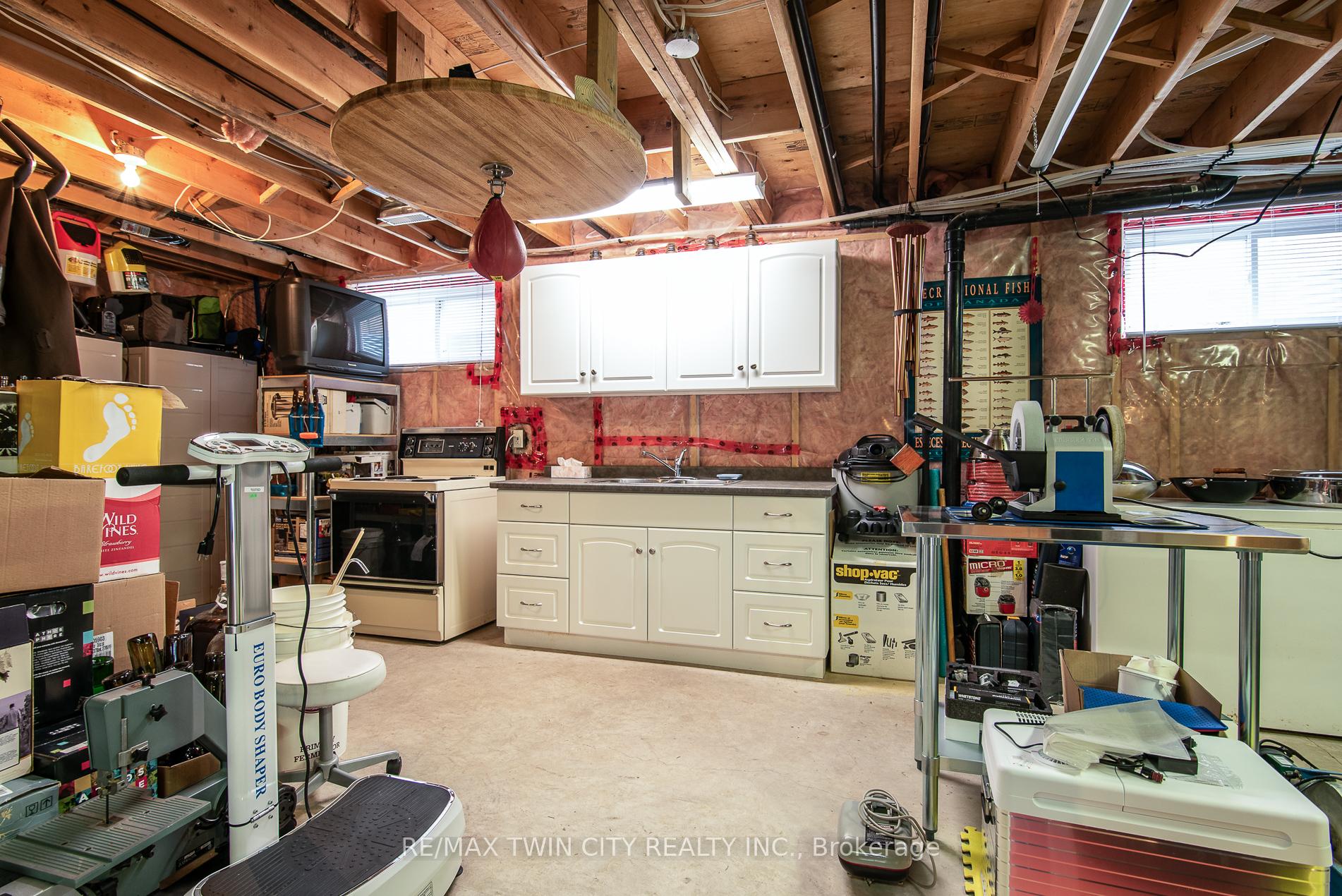 Photo 49 of 58 Zinkann Crescent, Wellesley — HOMEH