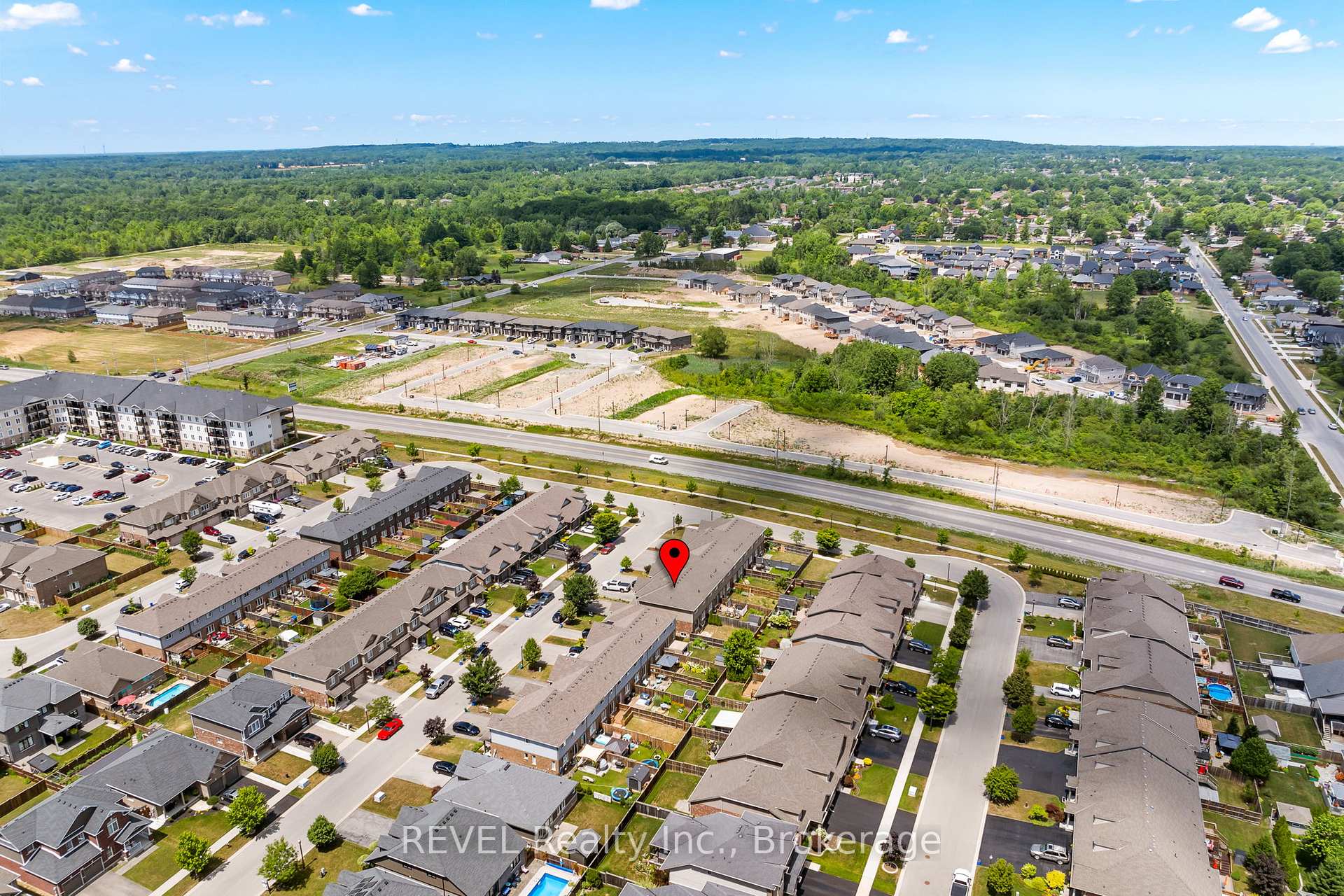 Photo 34 of 124 Roselawn Crescent, Welland, Coyle Creek — HOMEH