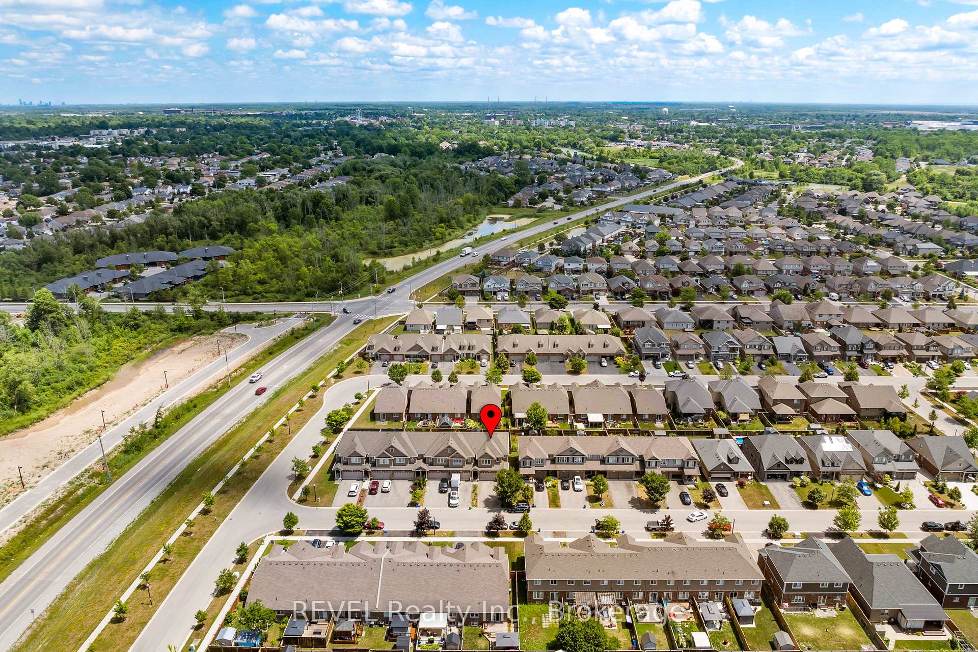 Photo 36 of 124 Roselawn Crescent, Welland, Coyle Creek — HOMEH