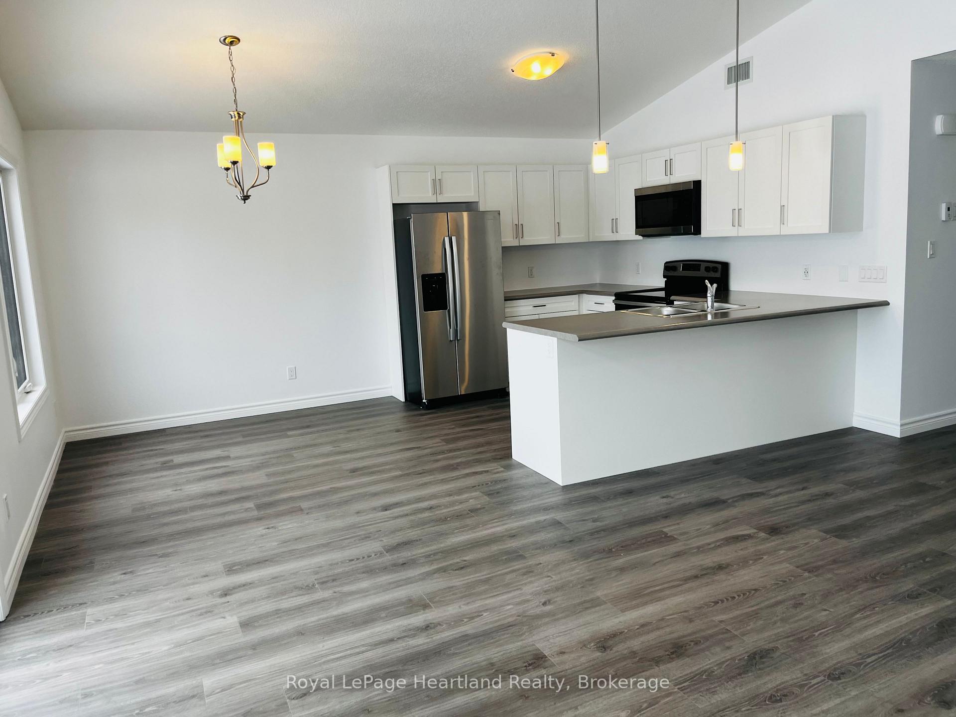 Photo 5 of 13 Bluffs View Boulevard, Ashfield-Colborne-Wawanosh, Colborne — HOMEH