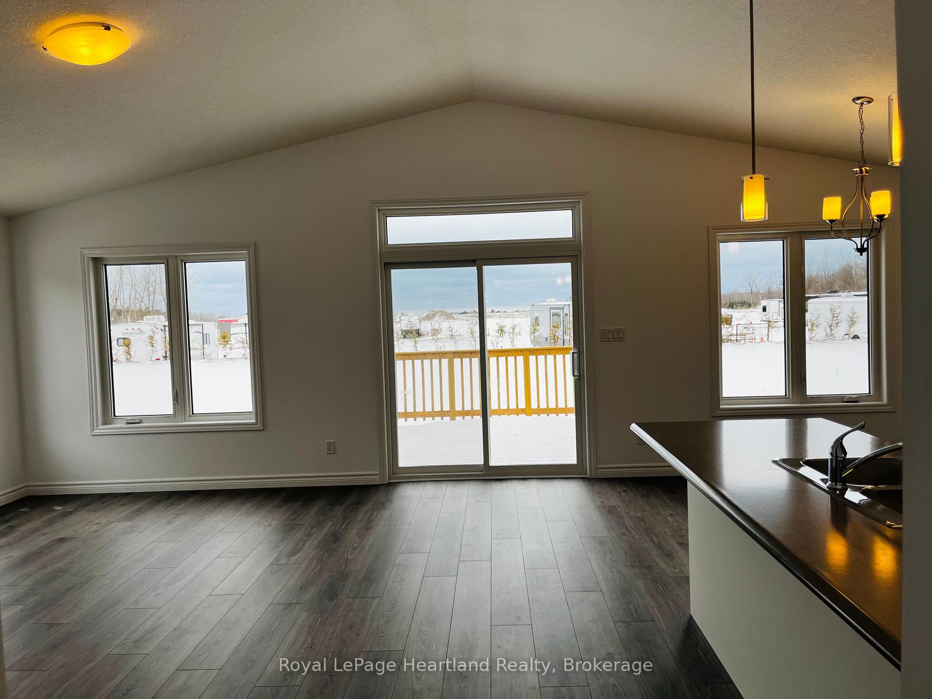 Photo 12 of 13 Bluffs View Boulevard, Ashfield-Colborne-Wawanosh, Colborne — HOMEH