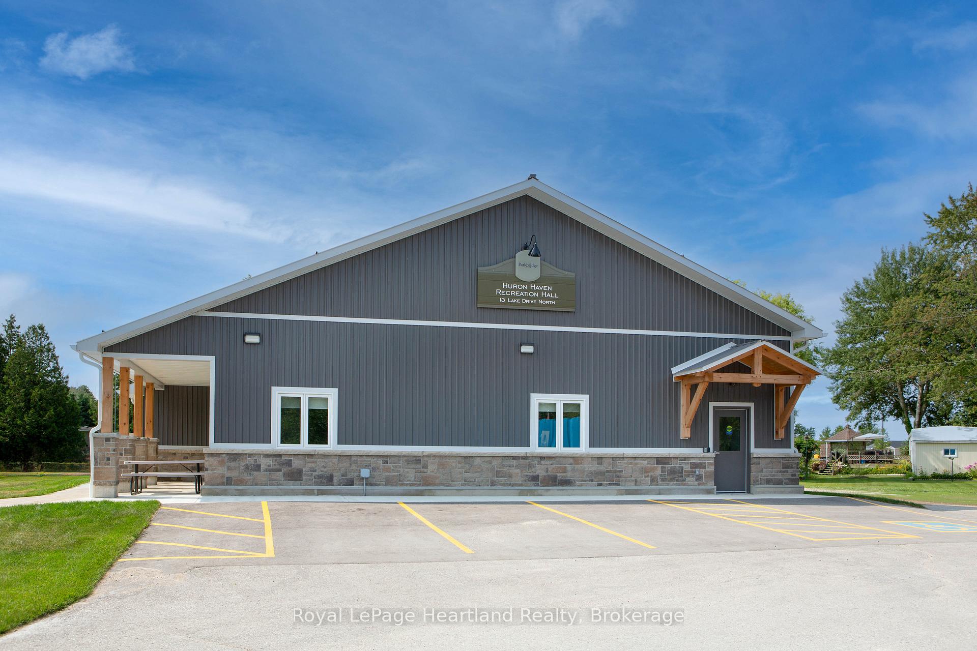 Photo 18 of 13 Bluffs View Boulevard, Ashfield-Colborne-Wawanosh, Colborne — HOMEH