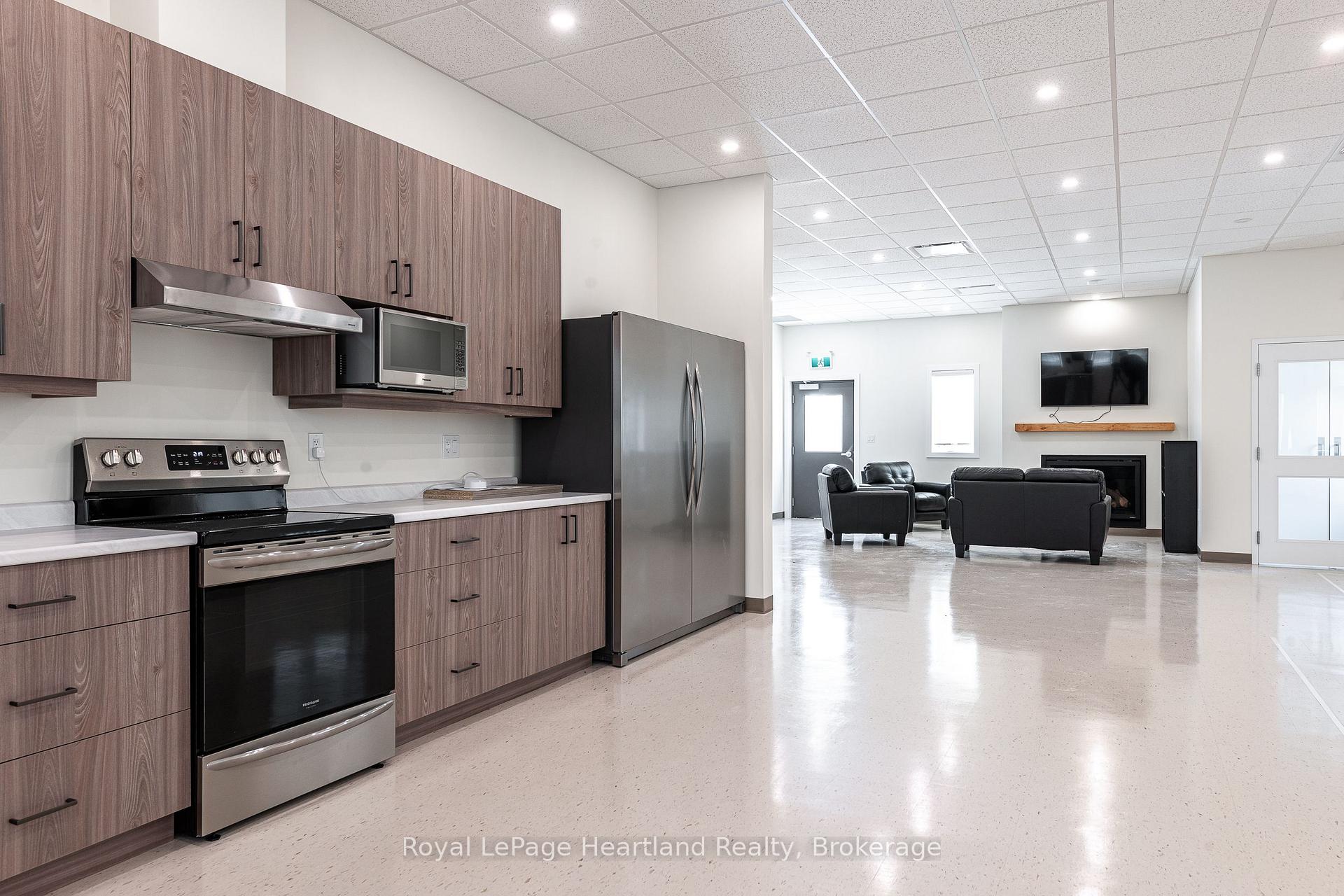 Photo 19 of 13 Bluffs View Boulevard, Ashfield-Colborne-Wawanosh, Colborne — HOMEH