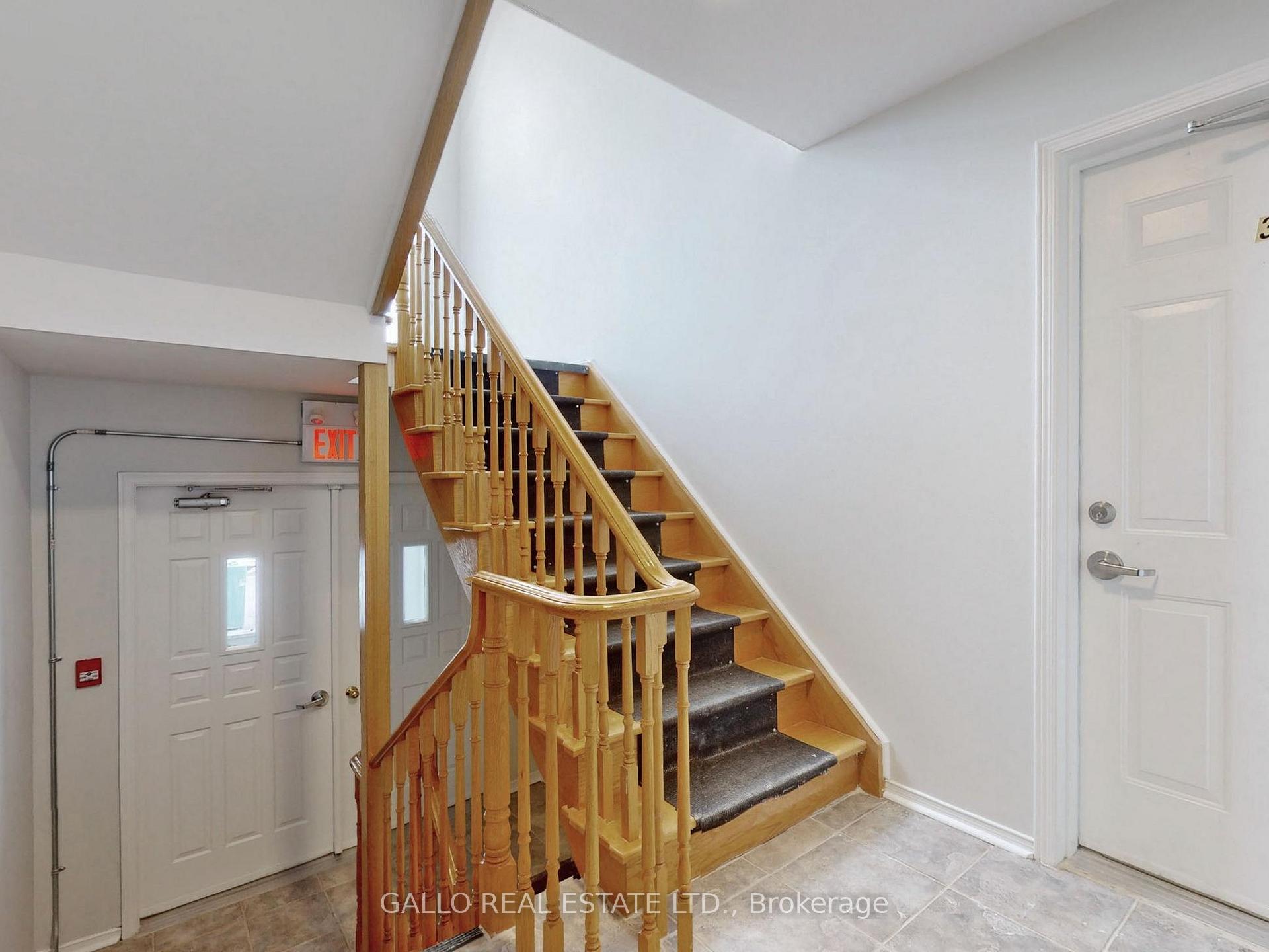 Photo 2 of 40 Ash Street, Uxbridge — HOMEH