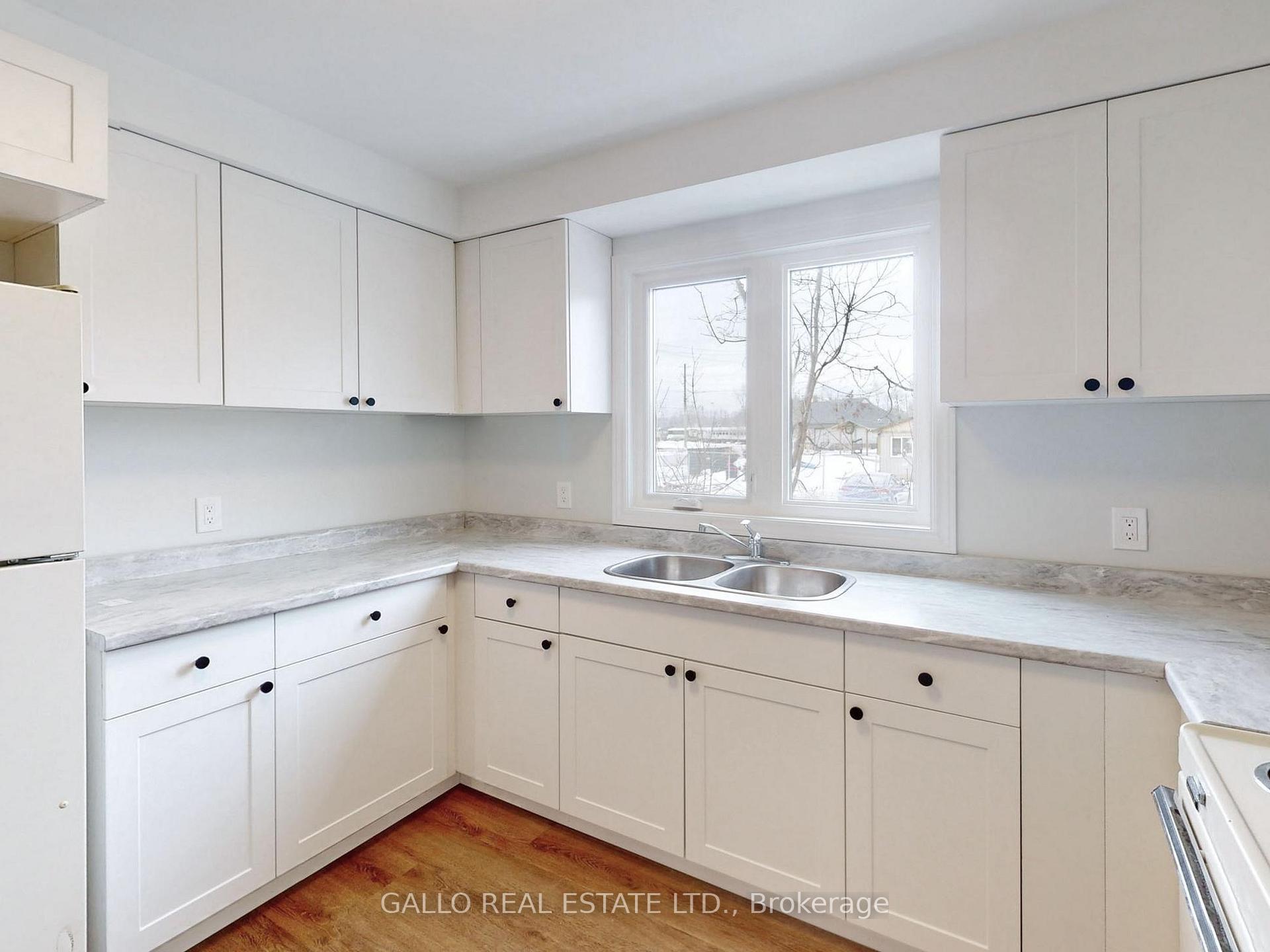 Photo 8 of 40 Ash Street, Uxbridge — HOMEH