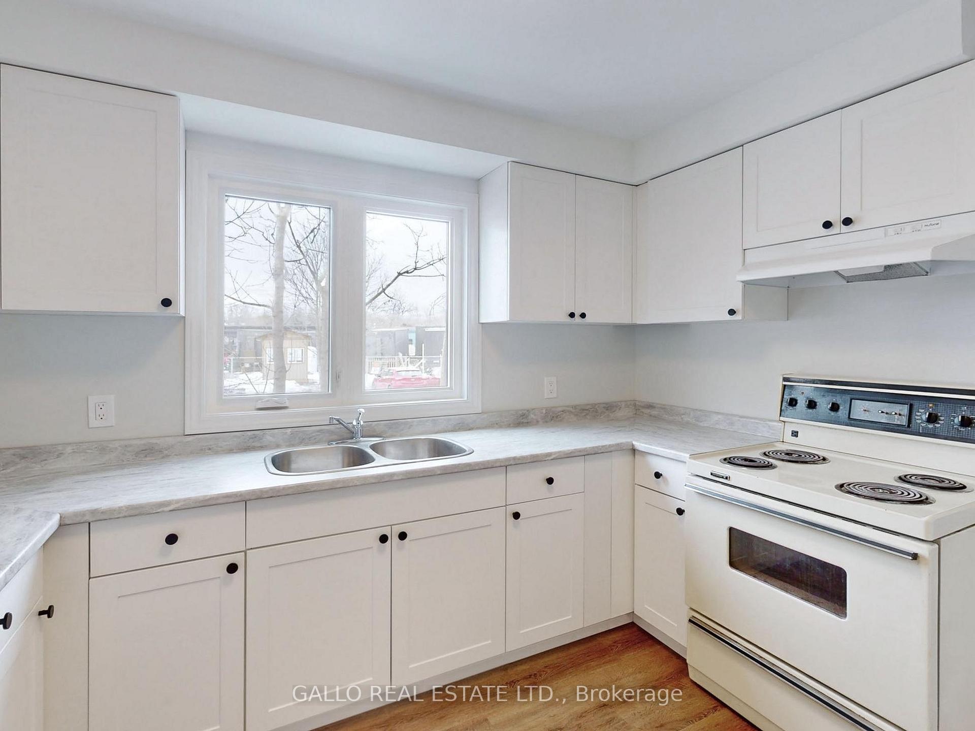 Photo 9 of 40 Ash Street, Uxbridge — HOMEH