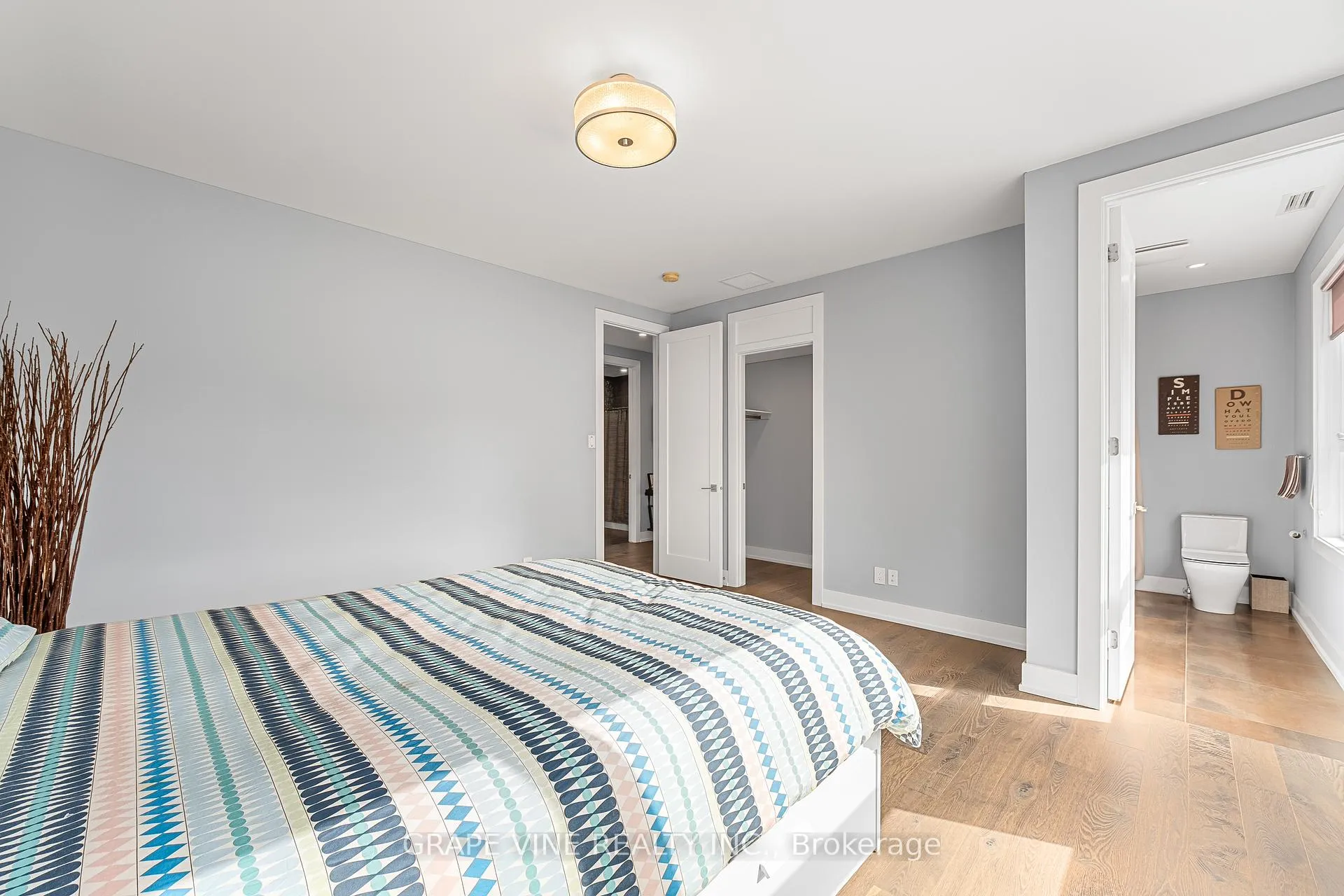 Photo 35 of 315 Crestview Road, Ottawa, Alta Vista/Faircrest Heights — HOMEH