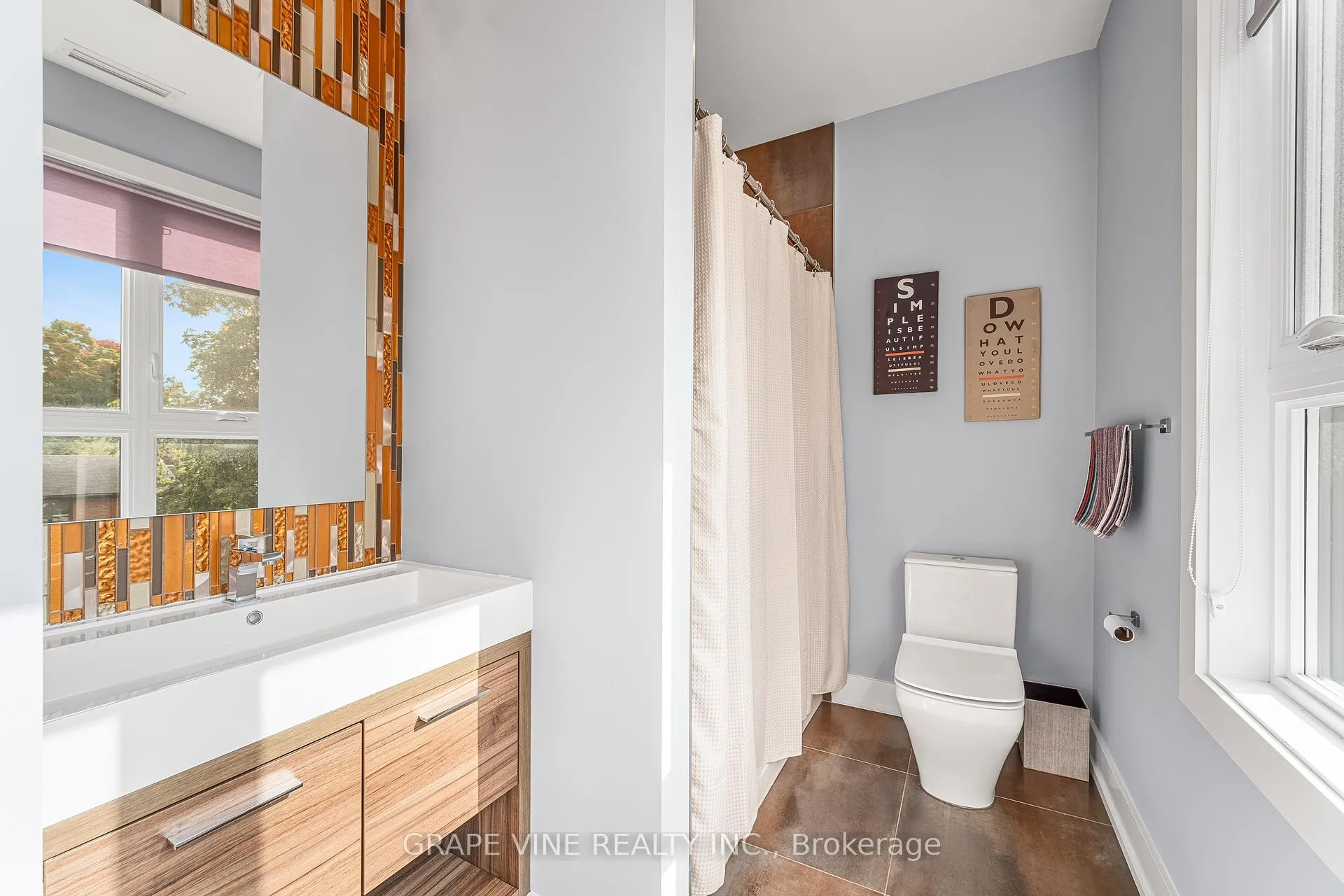 Photo 36 of 315 Crestview Road, Ottawa, Alta Vista/Faircrest Heights — HOMEH